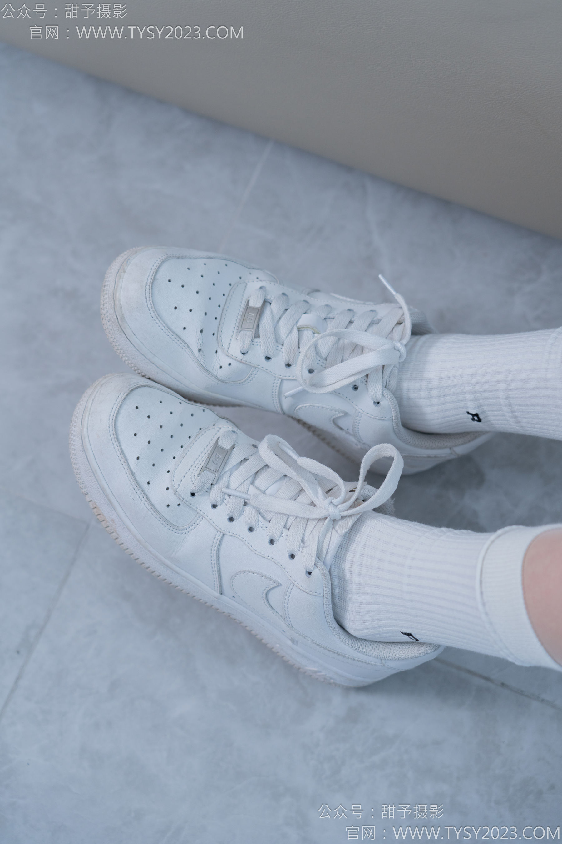 甜予摄影 No.152 咻咻 - 板鞋、白棉袜、薄肉丝/(130P)