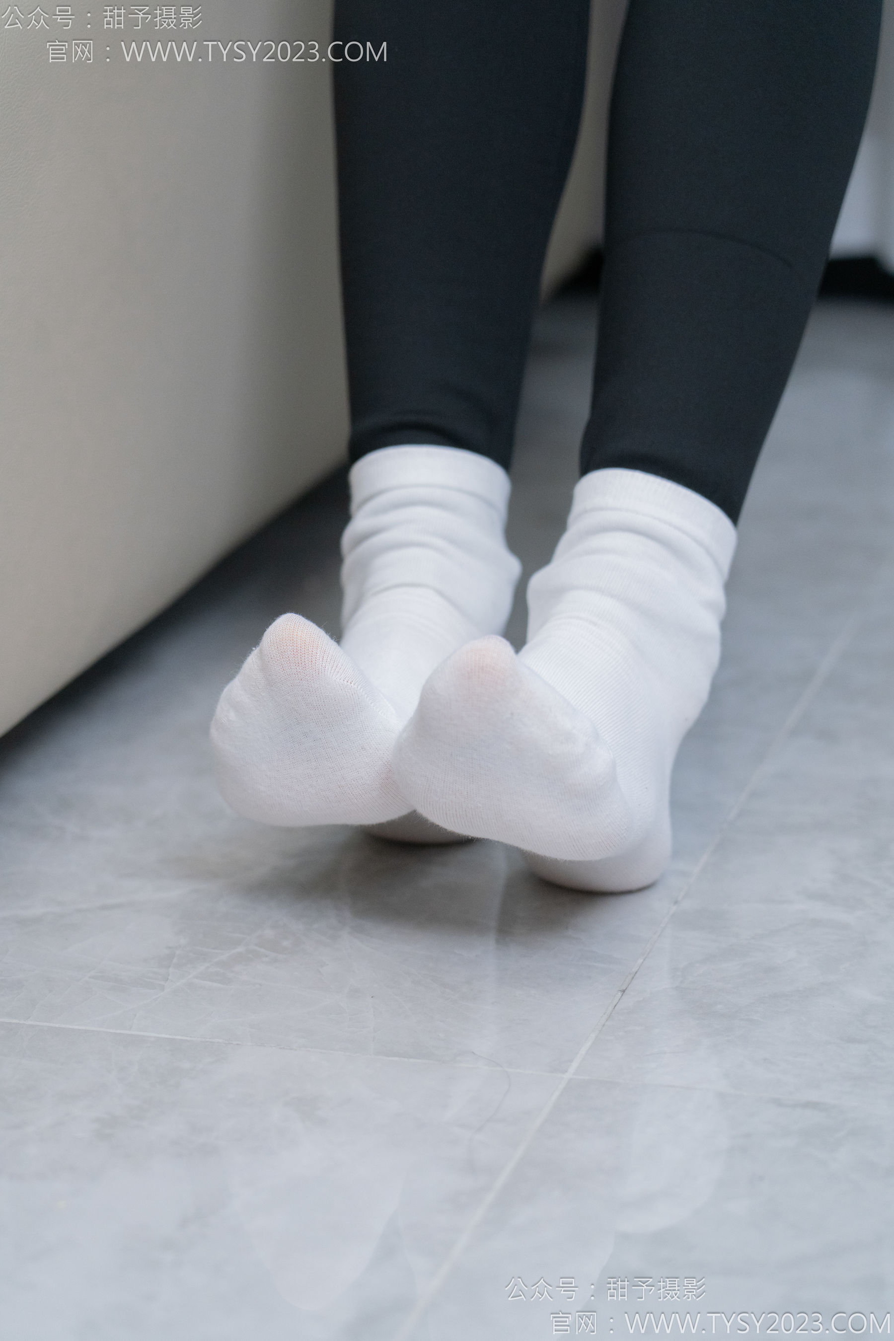 甜予摄影 No.155 咖啡豆 - 靴子、脏袜子、裸足/(132P)