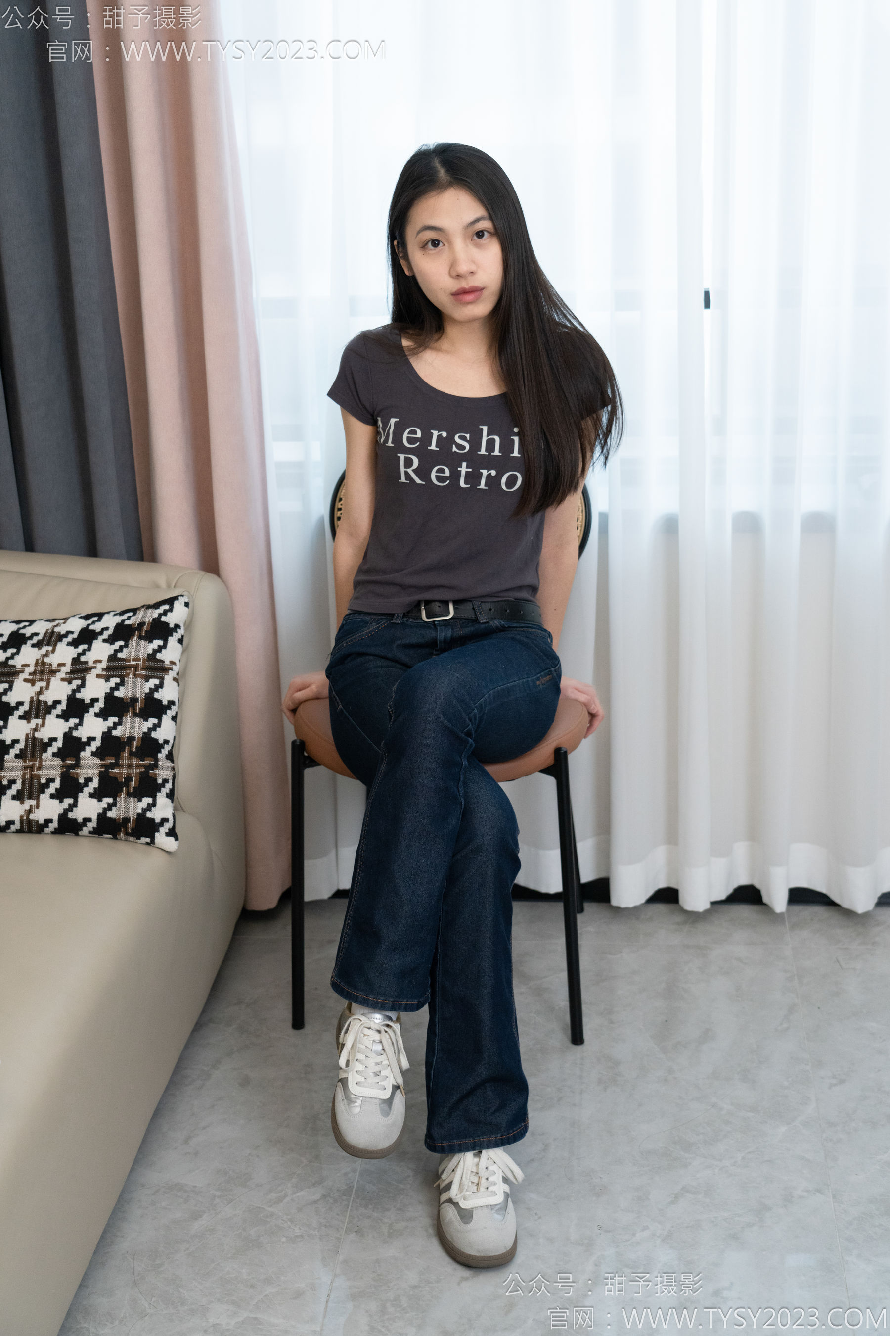 甜予摄影 No.149 诺诺 - 板鞋、白棉袜、裸足/(125P)