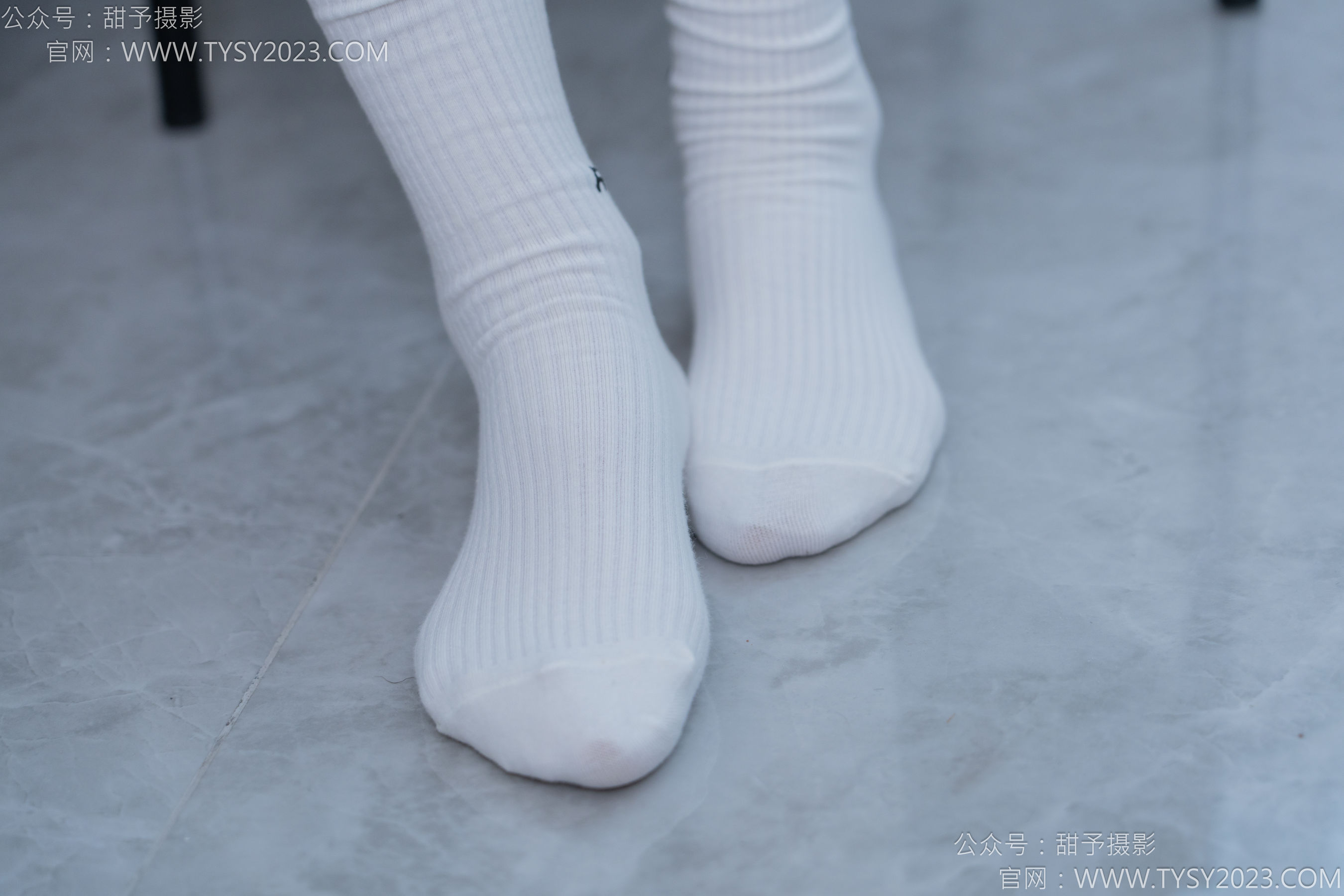 甜予摄影 No.152 咻咻 - 板鞋、白棉袜、薄肉丝/(130P)