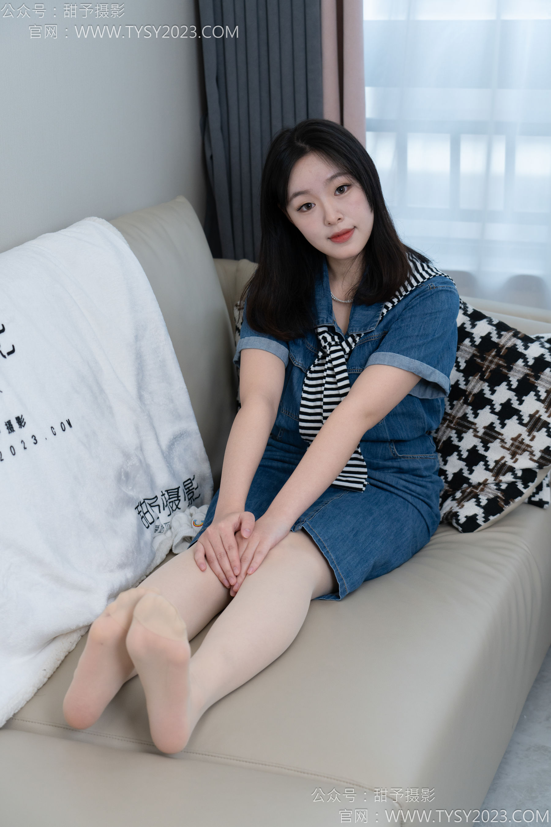甜予摄影 No.151 小葵 - 板鞋、白棉袜、薄肉丝/(130P)