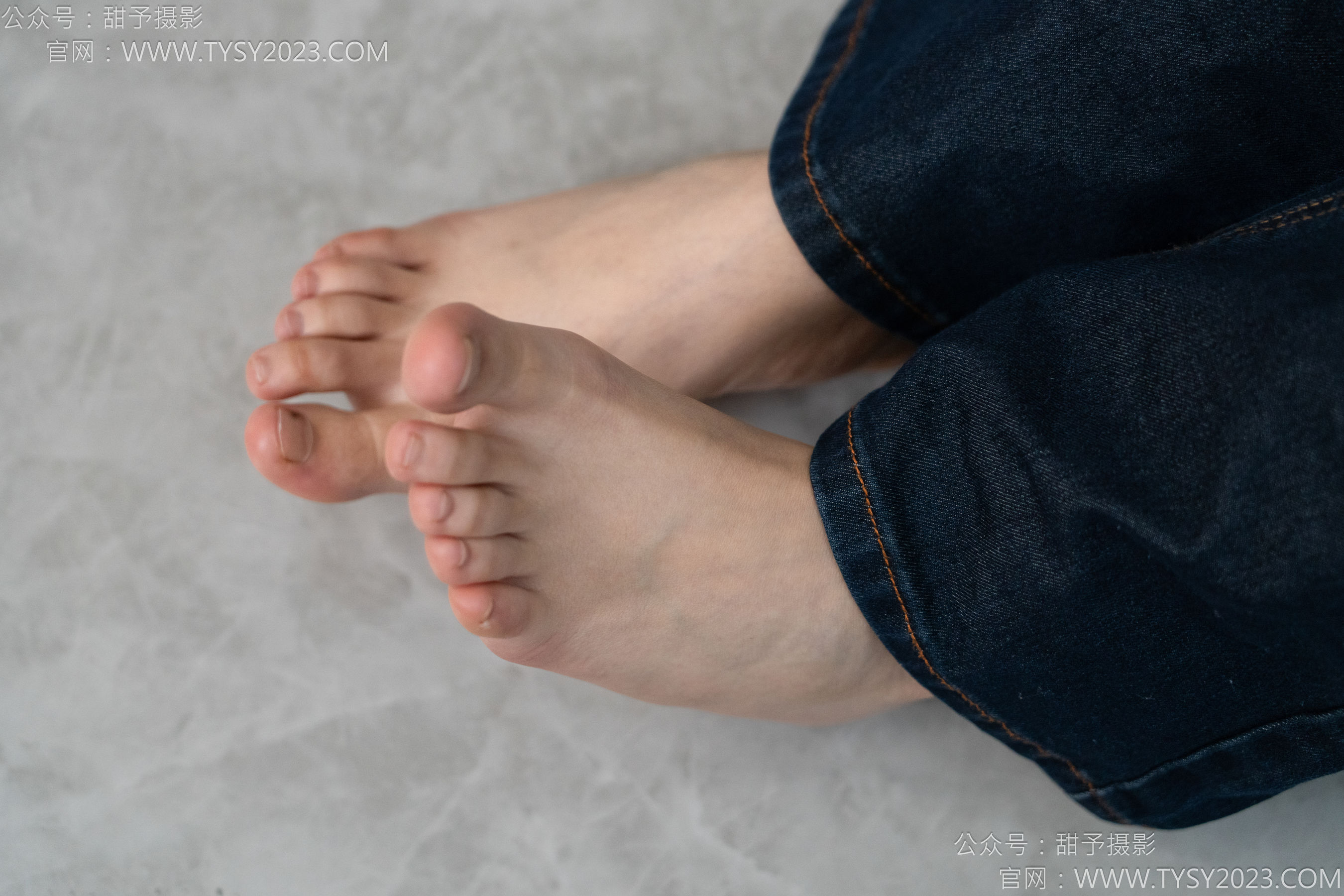 甜予摄影 No.149 诺诺 - 板鞋、白棉袜、裸足/(125P)