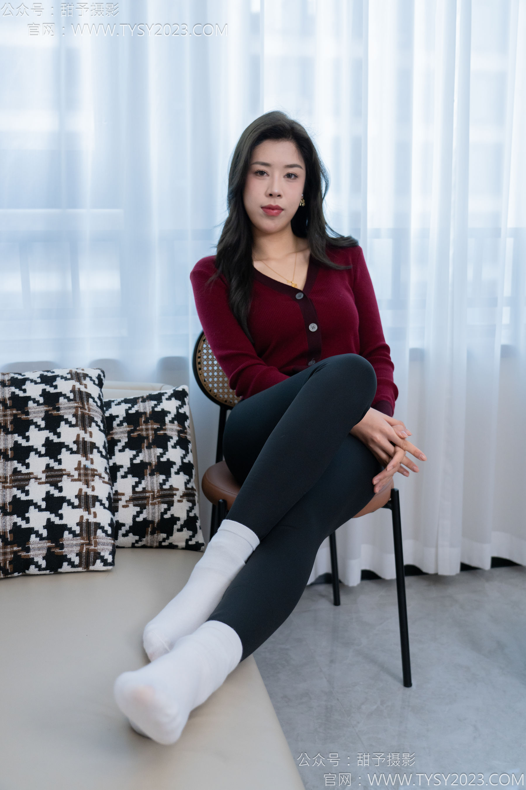 甜予摄影 No.155 咖啡豆 - 靴子、脏袜子、裸足/(132P)