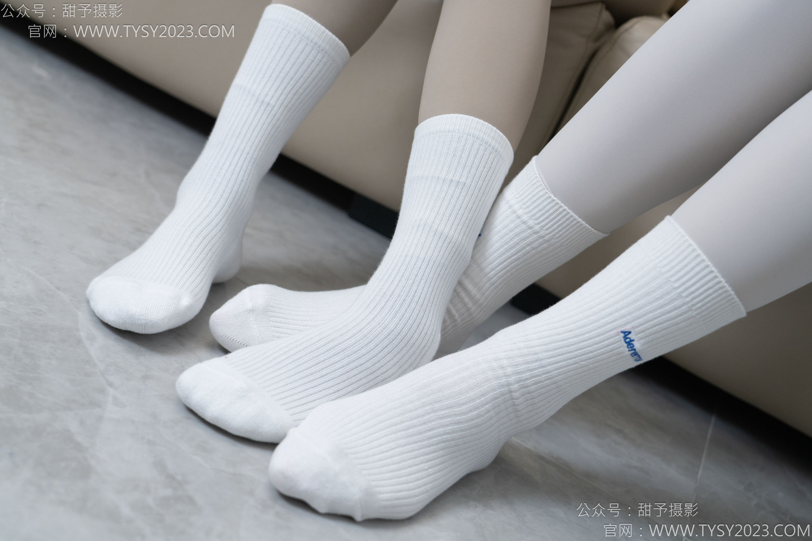 甜予摄影 No.157 澜澜&咖啡豆 - 帆布鞋、板鞋、白棉袜、薄黑丝、薄肉丝/(144P)