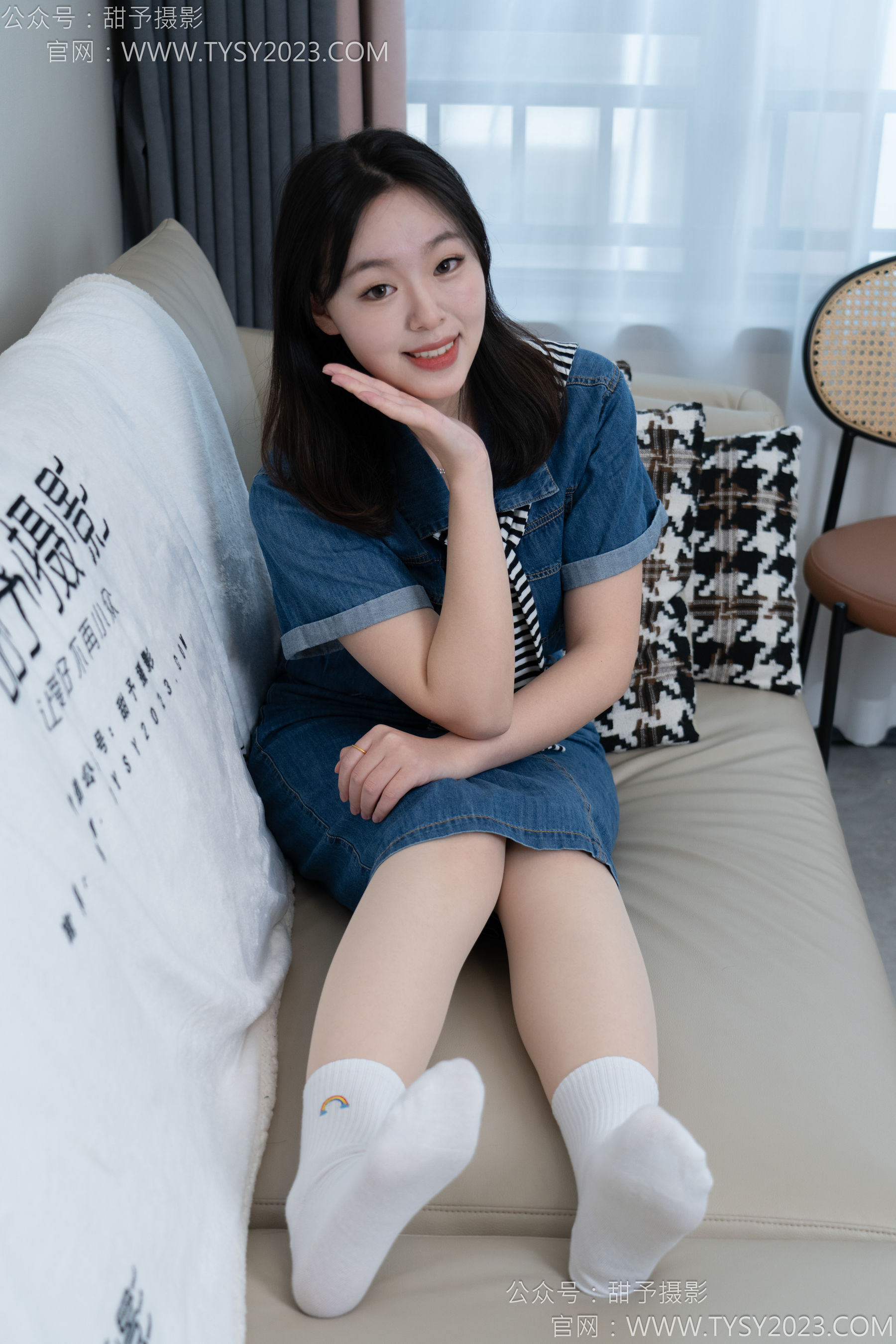 甜予摄影 No.151 小葵 - 板鞋、白棉袜、薄肉丝/(130P)