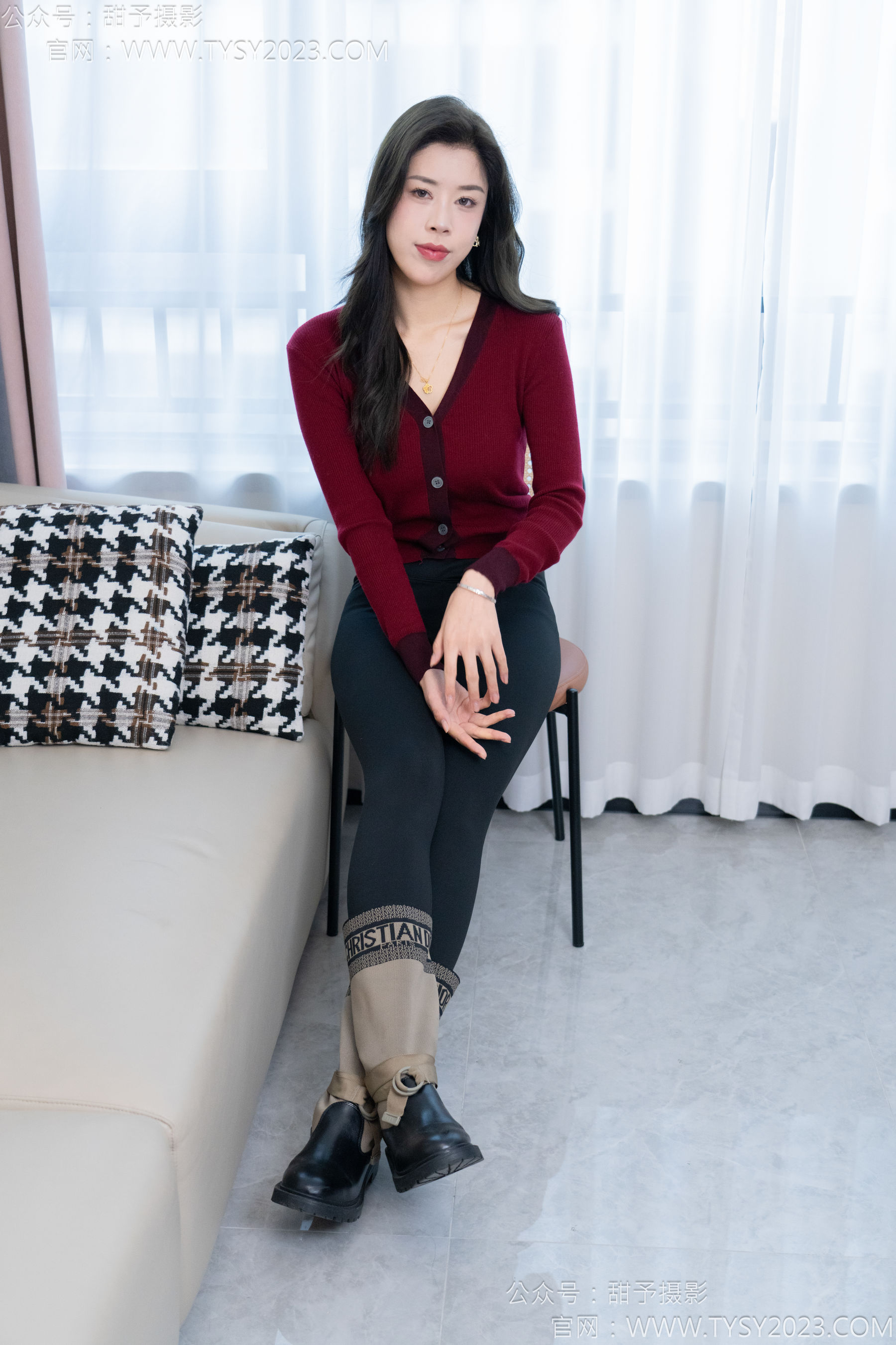 甜予摄影 No.155 咖啡豆 - 靴子、脏袜子、裸足/(132P)