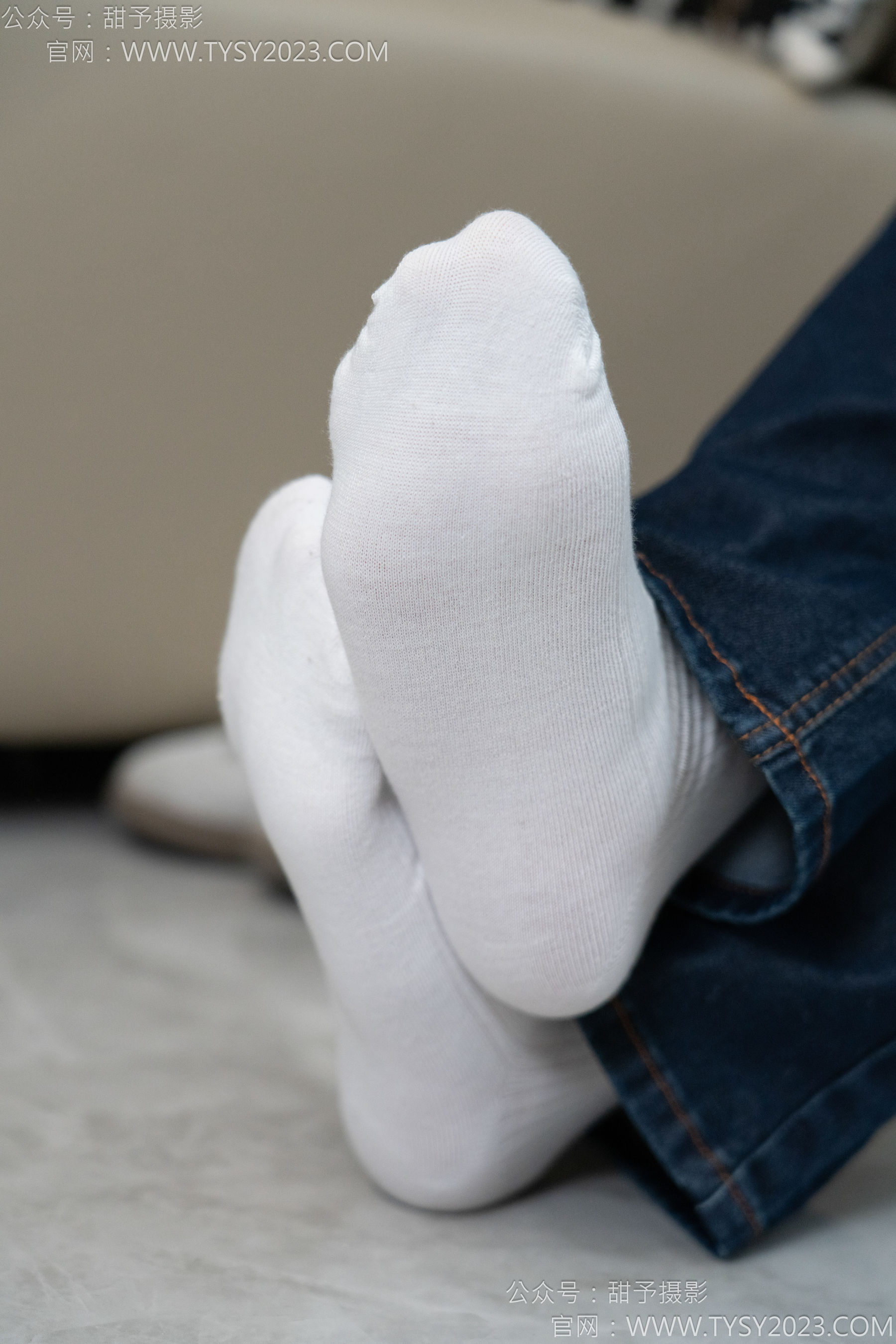 甜予摄影 No.149 诺诺 - 板鞋、白棉袜、裸足/(125P)