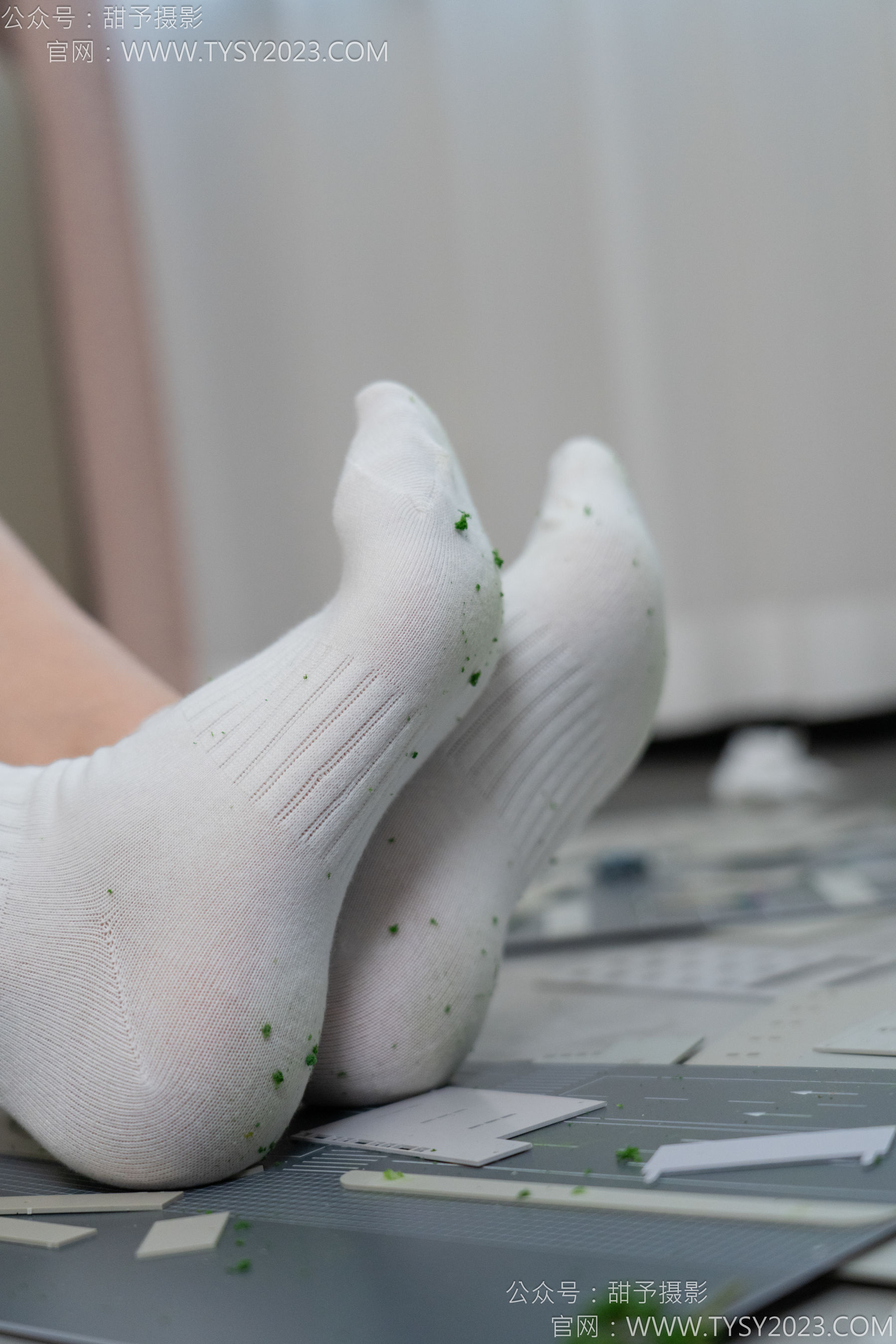 甜予摄影 No.148 咖啡豆 - 靴子、白棉袜、裸足/(169P)