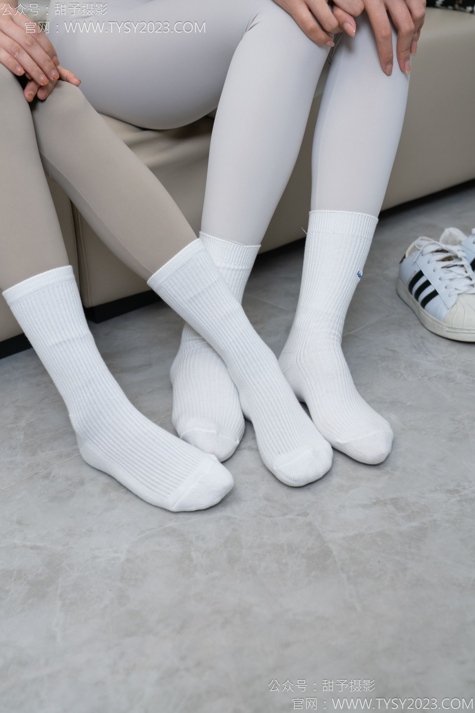 甜予摄影 No.157 澜澜&咖啡豆 - 帆布鞋、板鞋、白棉袜、薄黑丝、薄肉丝/(144P)