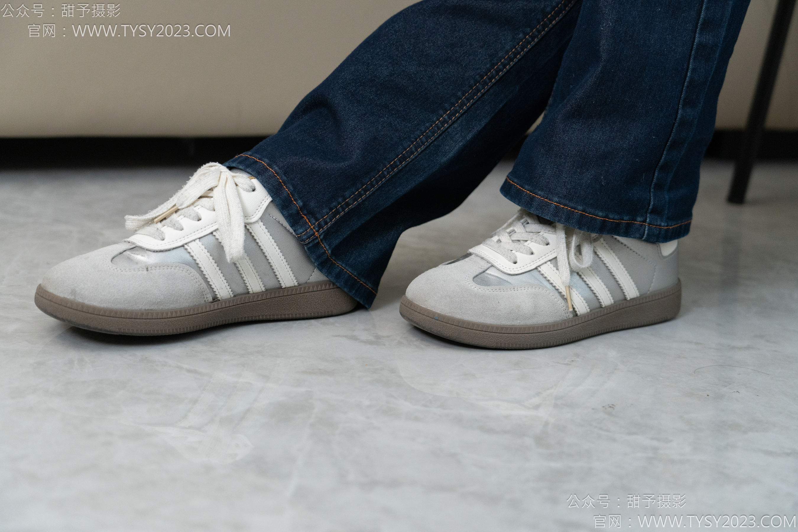 甜予摄影 No.149 诺诺 - 板鞋、白棉袜、裸足/(125P)