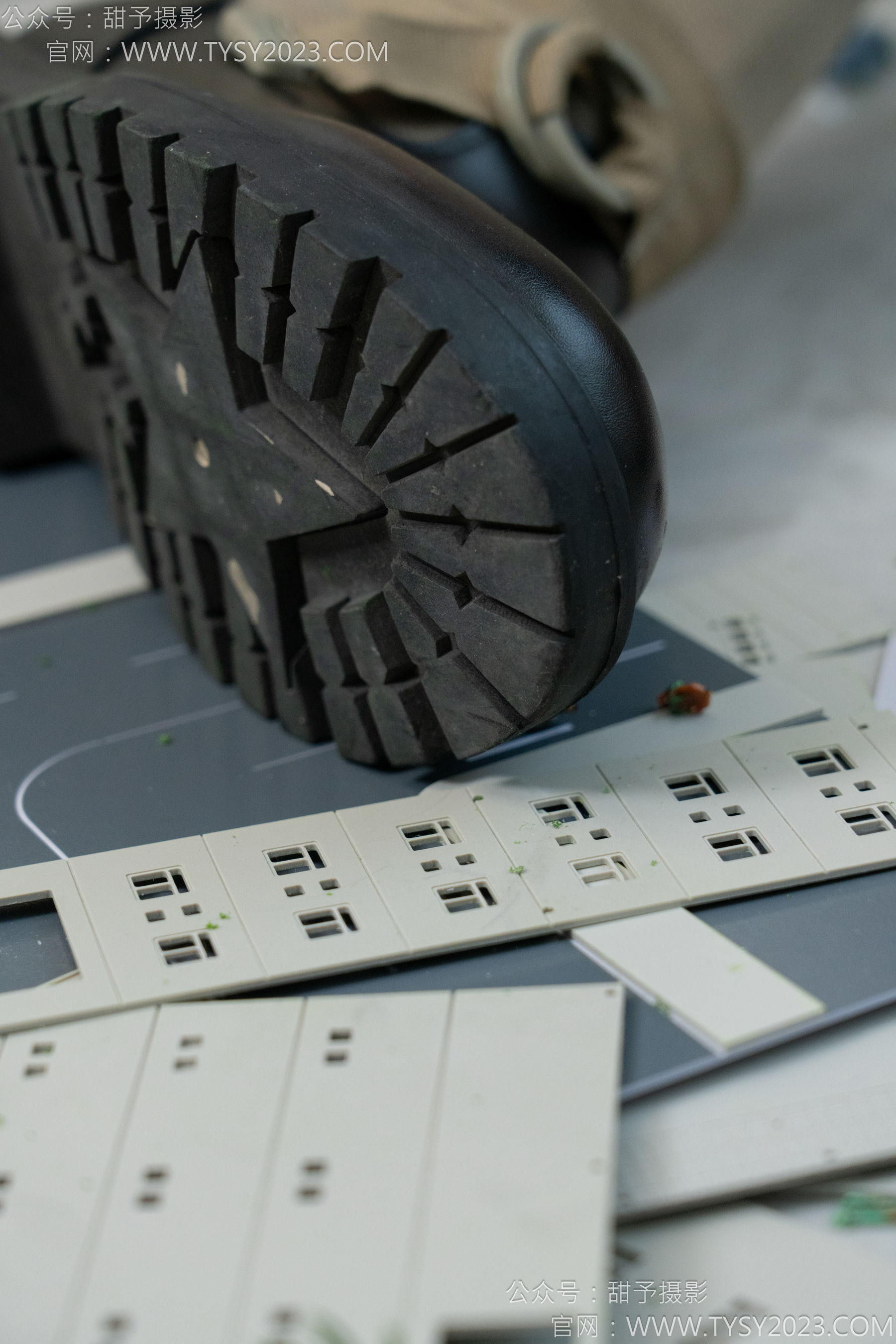 甜予摄影 No.148 咖啡豆 - 靴子、白棉袜、裸足/(169P)