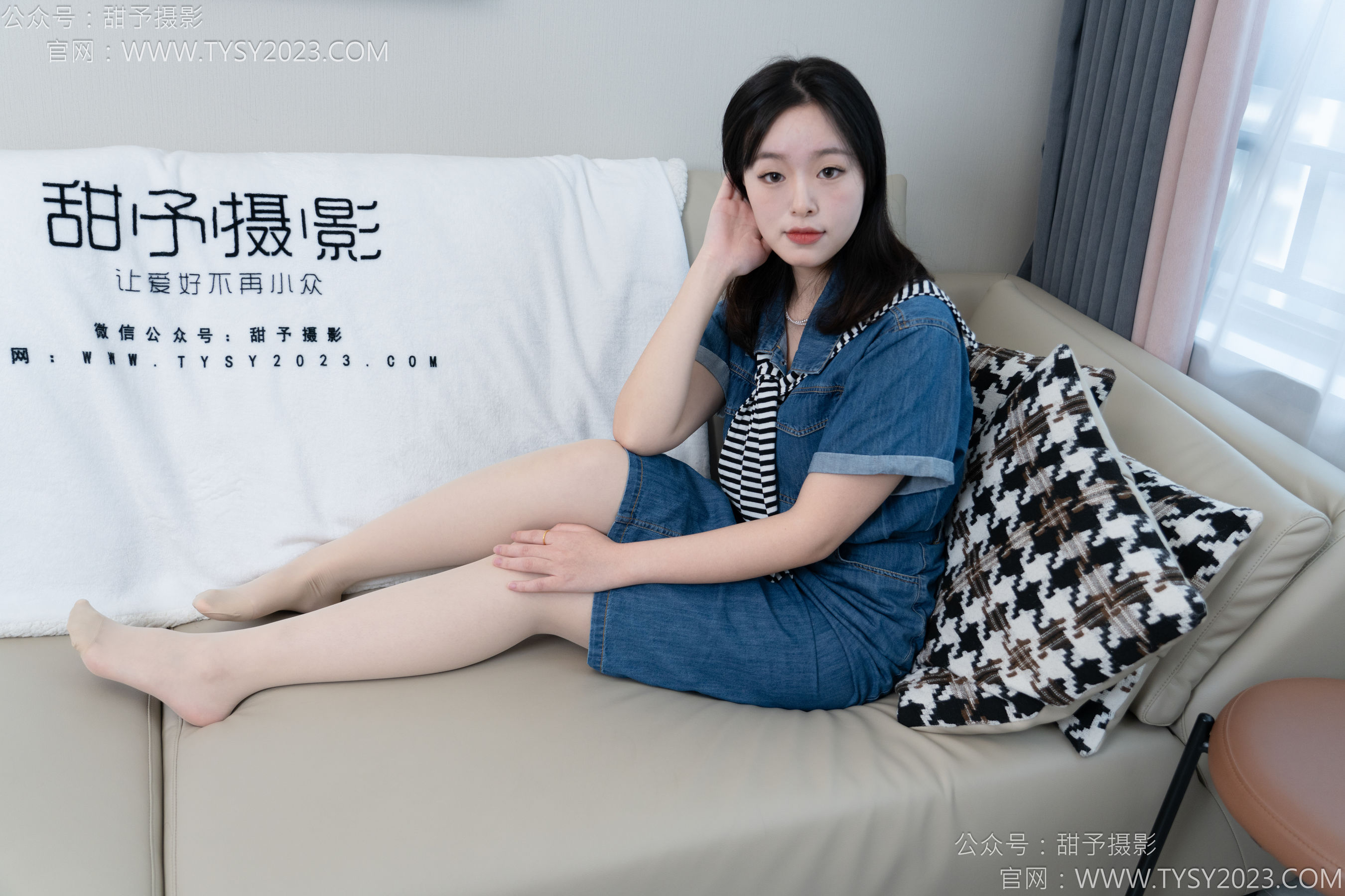 甜予摄影 No.151 小葵 - 板鞋、白棉袜、薄肉丝/(130P)