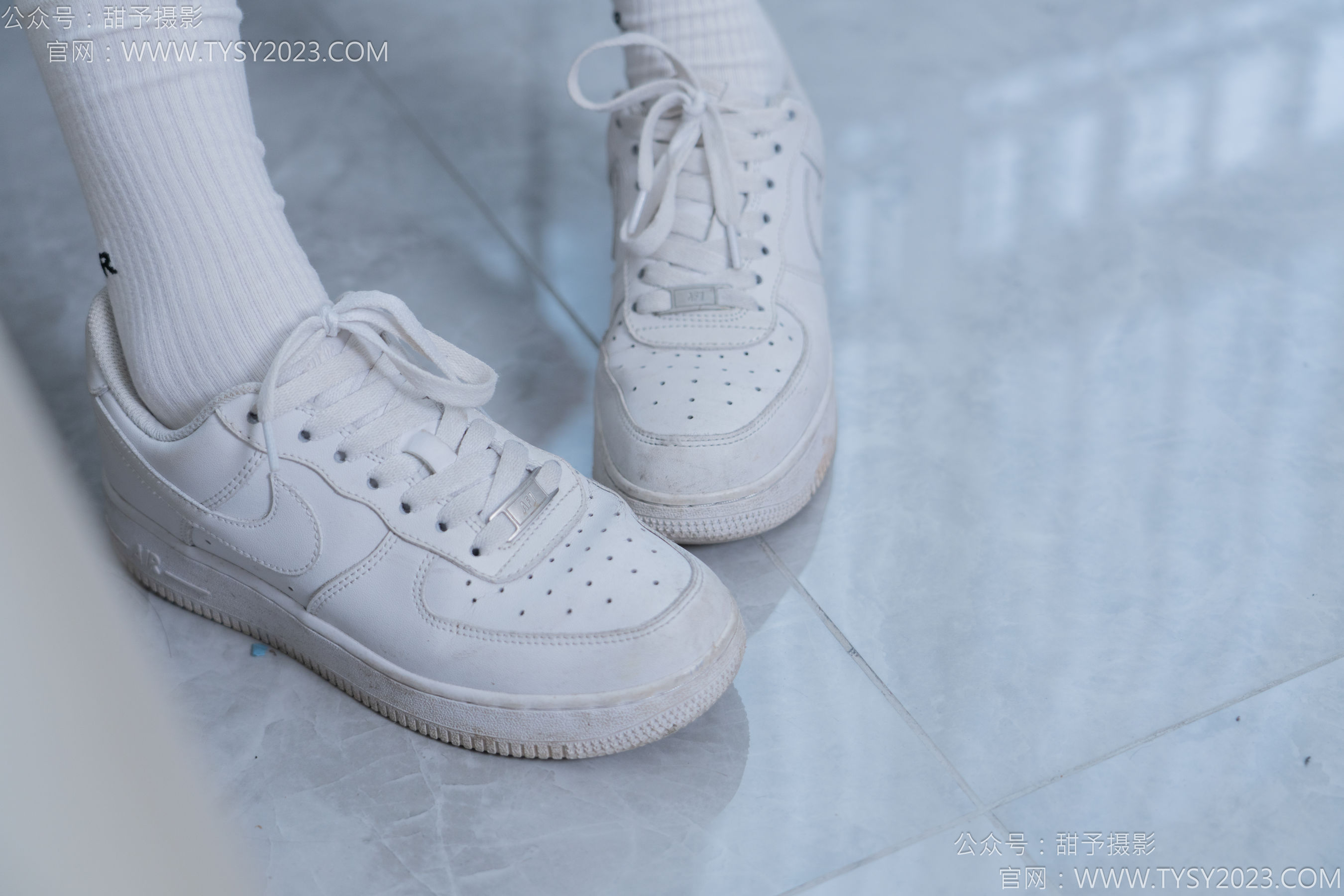 甜予摄影 No.152 咻咻 - 板鞋、白棉袜、薄肉丝/(130P)