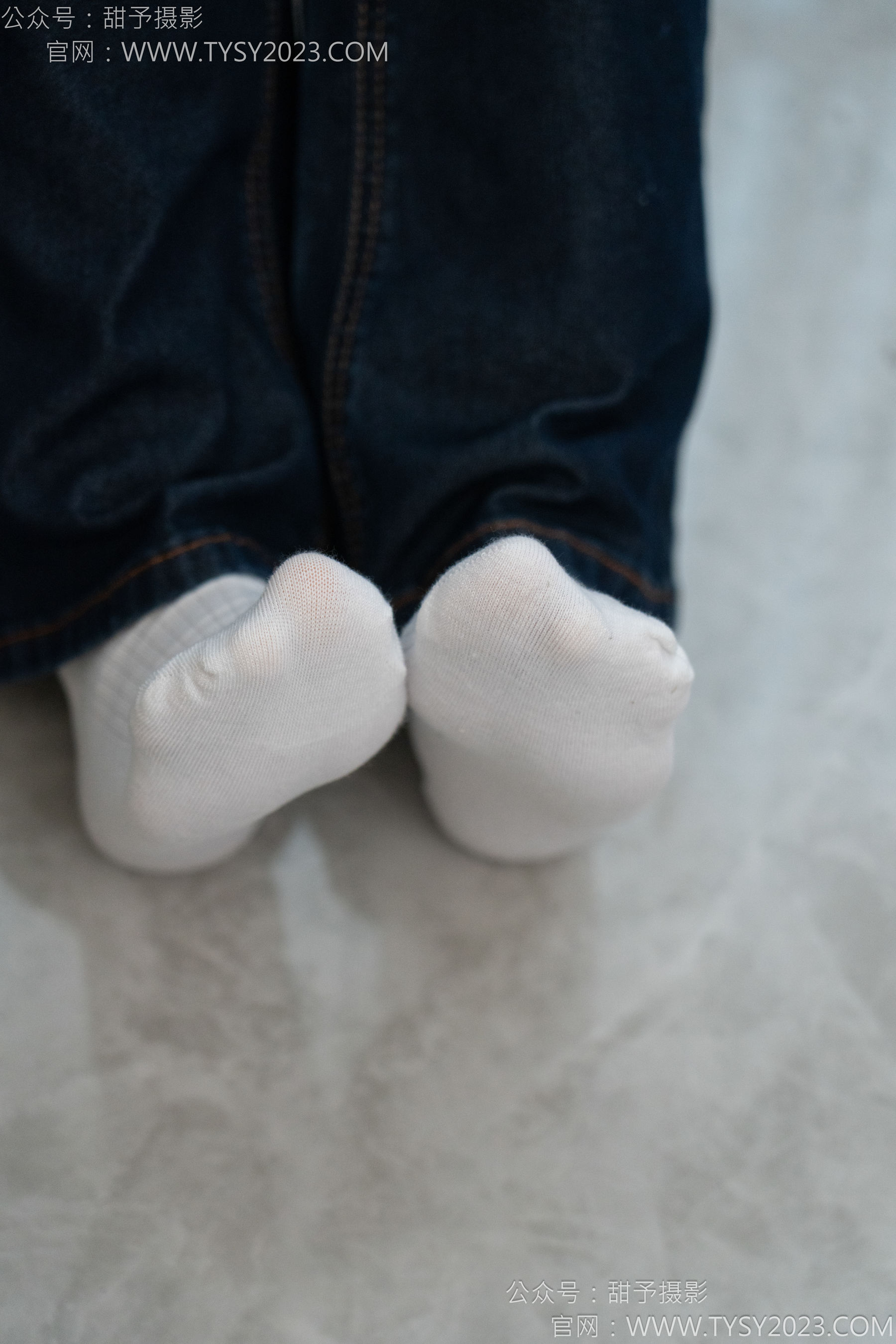 甜予摄影 No.149 诺诺 - 板鞋、白棉袜、裸足/(125P)