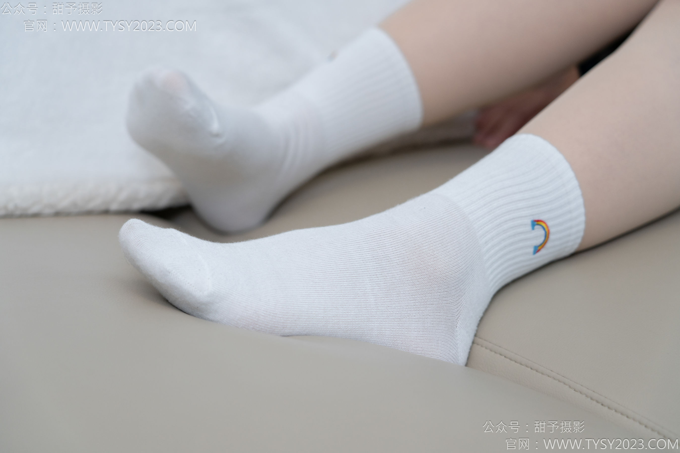 甜予摄影 No.151 小葵 - 板鞋、白棉袜、薄肉丝/(130P)