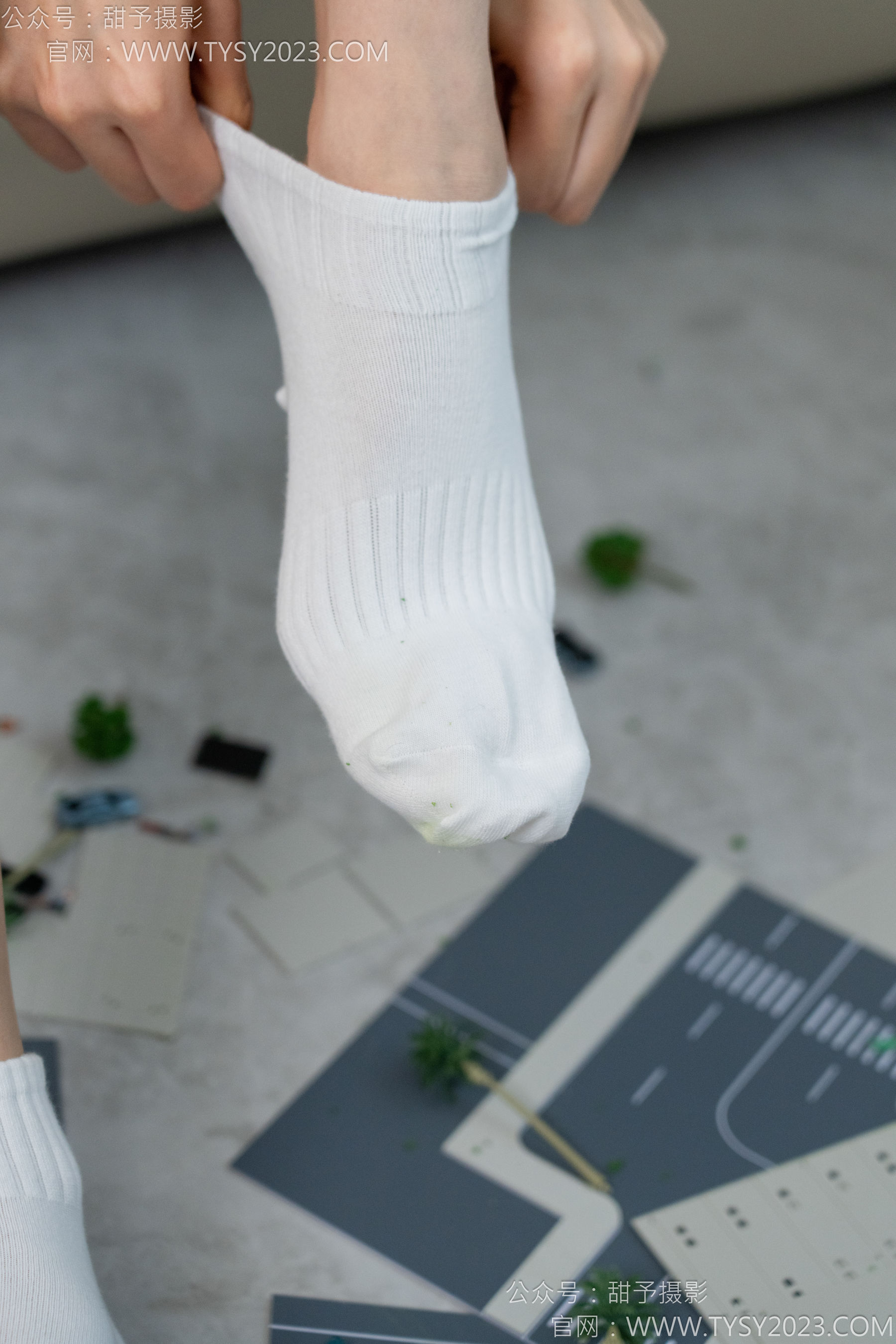 甜予摄影 No.148 咖啡豆 - 靴子、白棉袜、裸足/(169P)