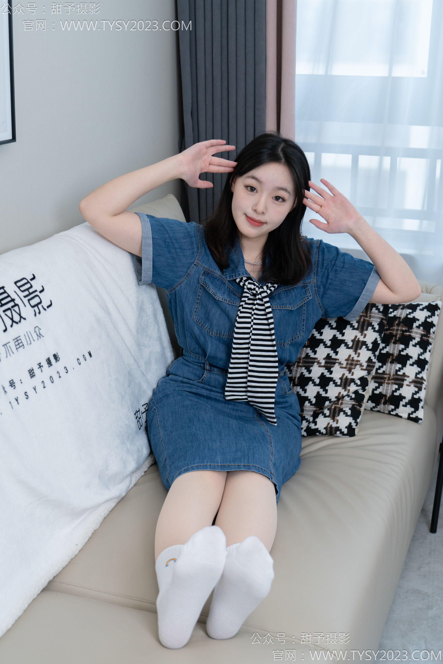 甜予摄影 No.151 小葵 - 板鞋、白棉袜、薄肉丝/(130P)