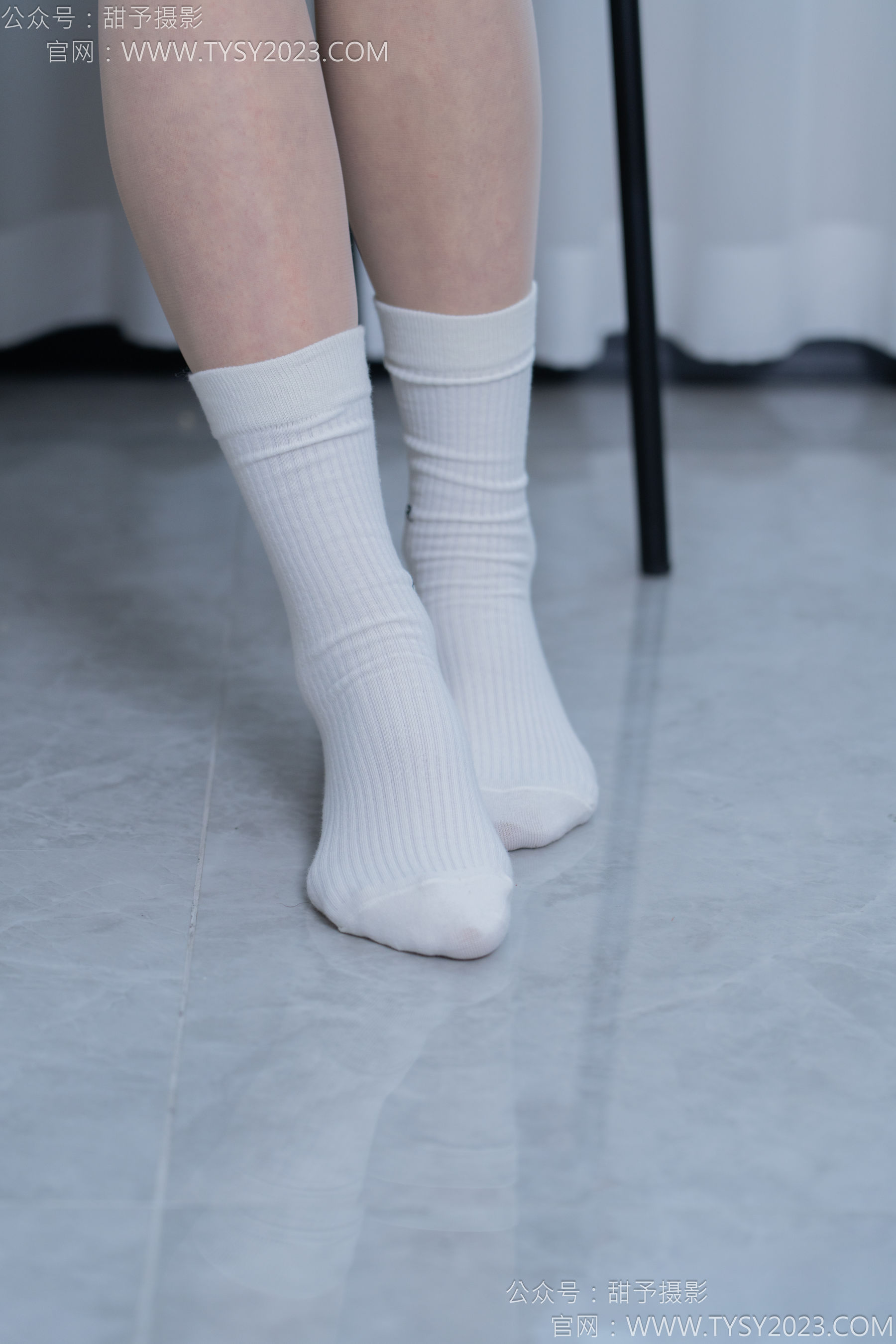 甜予摄影 No.152 咻咻 - 板鞋、白棉袜、薄肉丝/(130P)