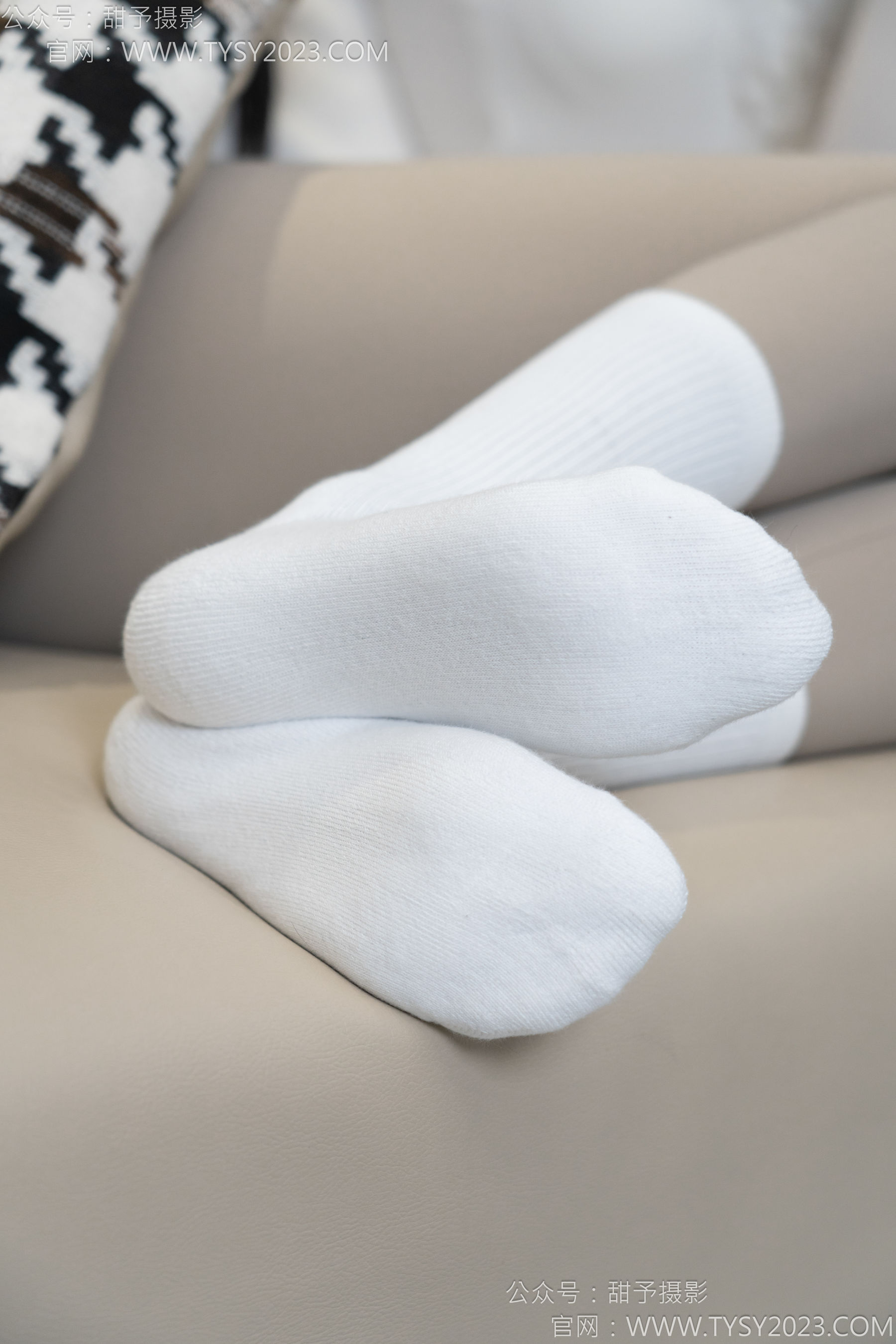 甜予摄影 No.157 澜澜&咖啡豆 - 帆布鞋、板鞋、白棉袜、薄黑丝、薄肉丝/(144P)