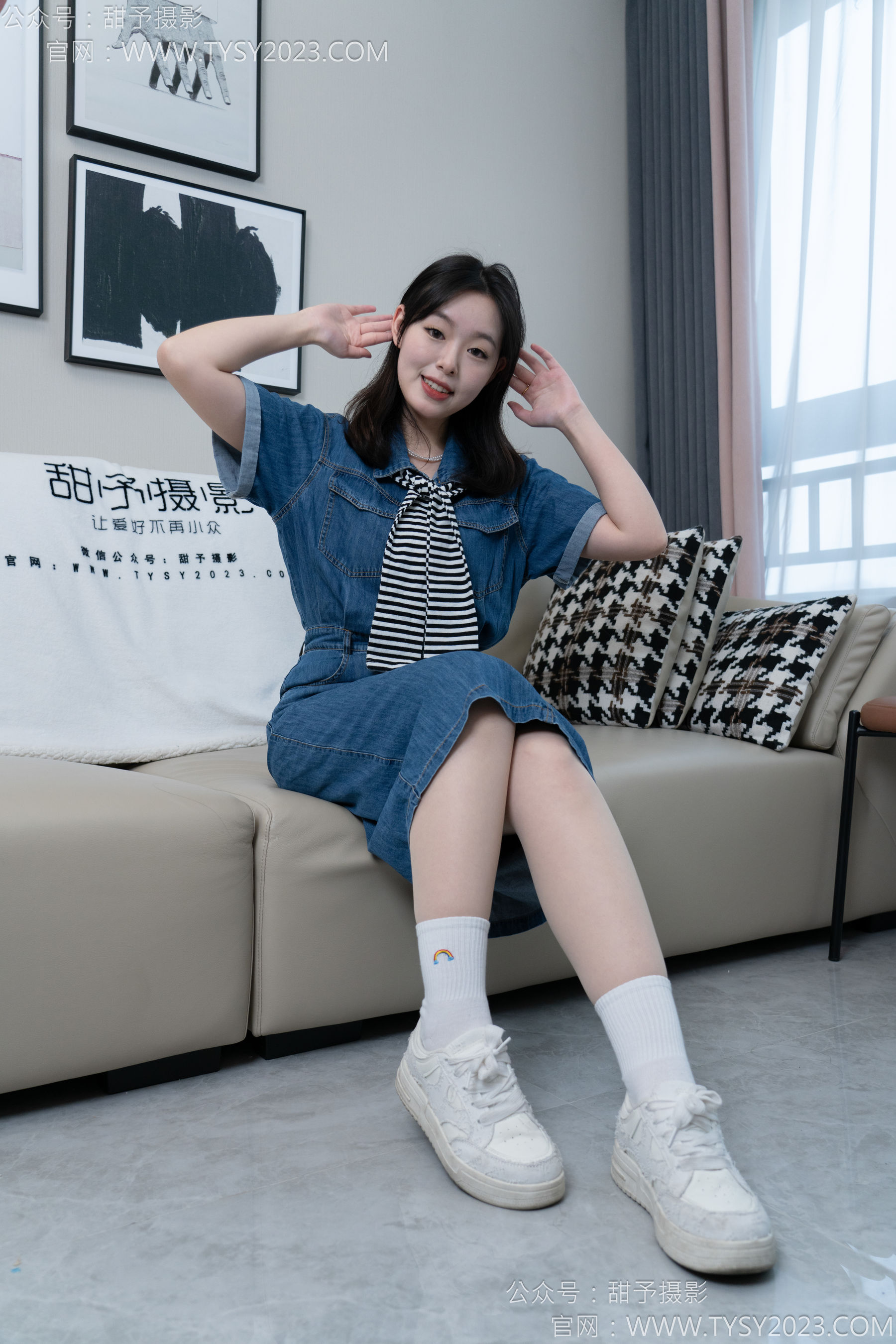 甜予摄影 No.151 小葵 - 板鞋、白棉袜、薄肉丝/(130P)