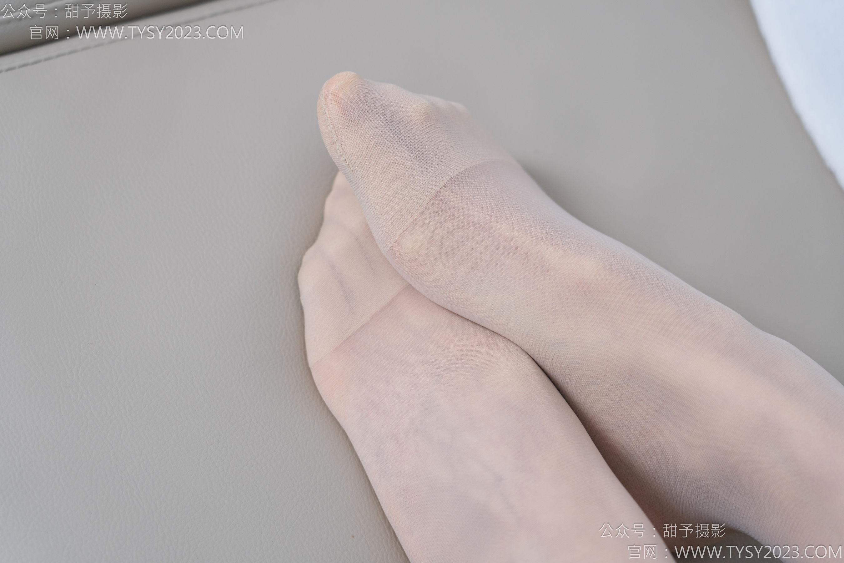 甜予摄影 No.156 咻咻 - 高跟鞋、薄肉丝/(135P)