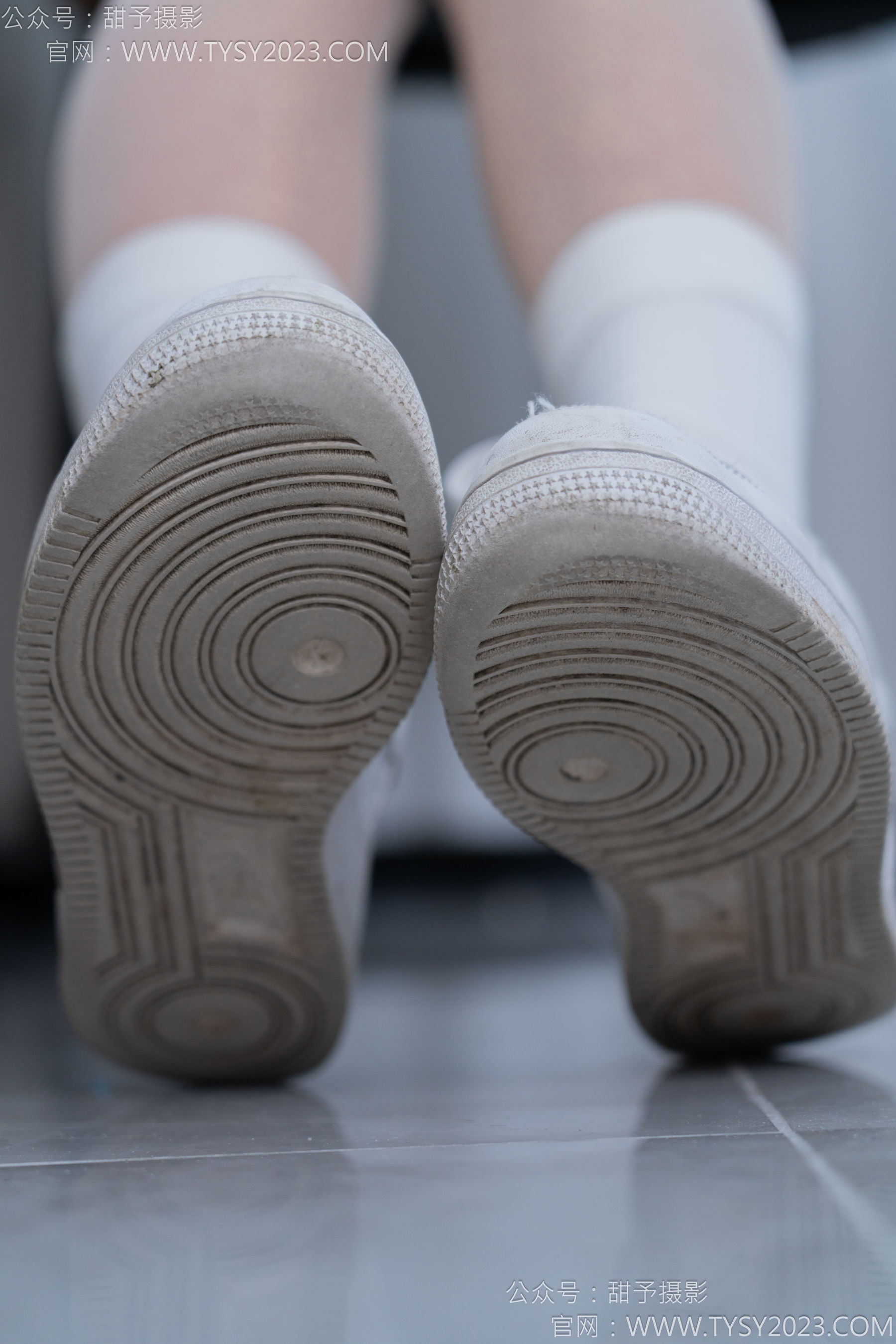 甜予摄影 No.152 咻咻 - 板鞋、白棉袜、薄肉丝/(130P)