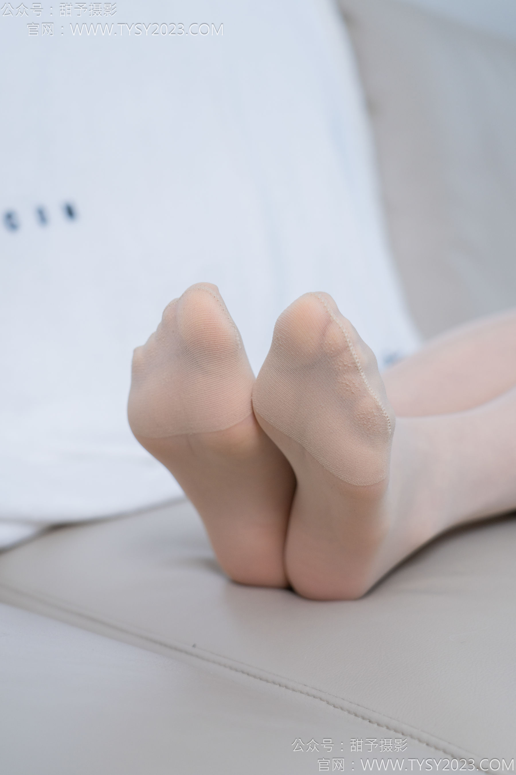 甜予摄影 No.156 咻咻 - 高跟鞋、薄肉丝/(135P)