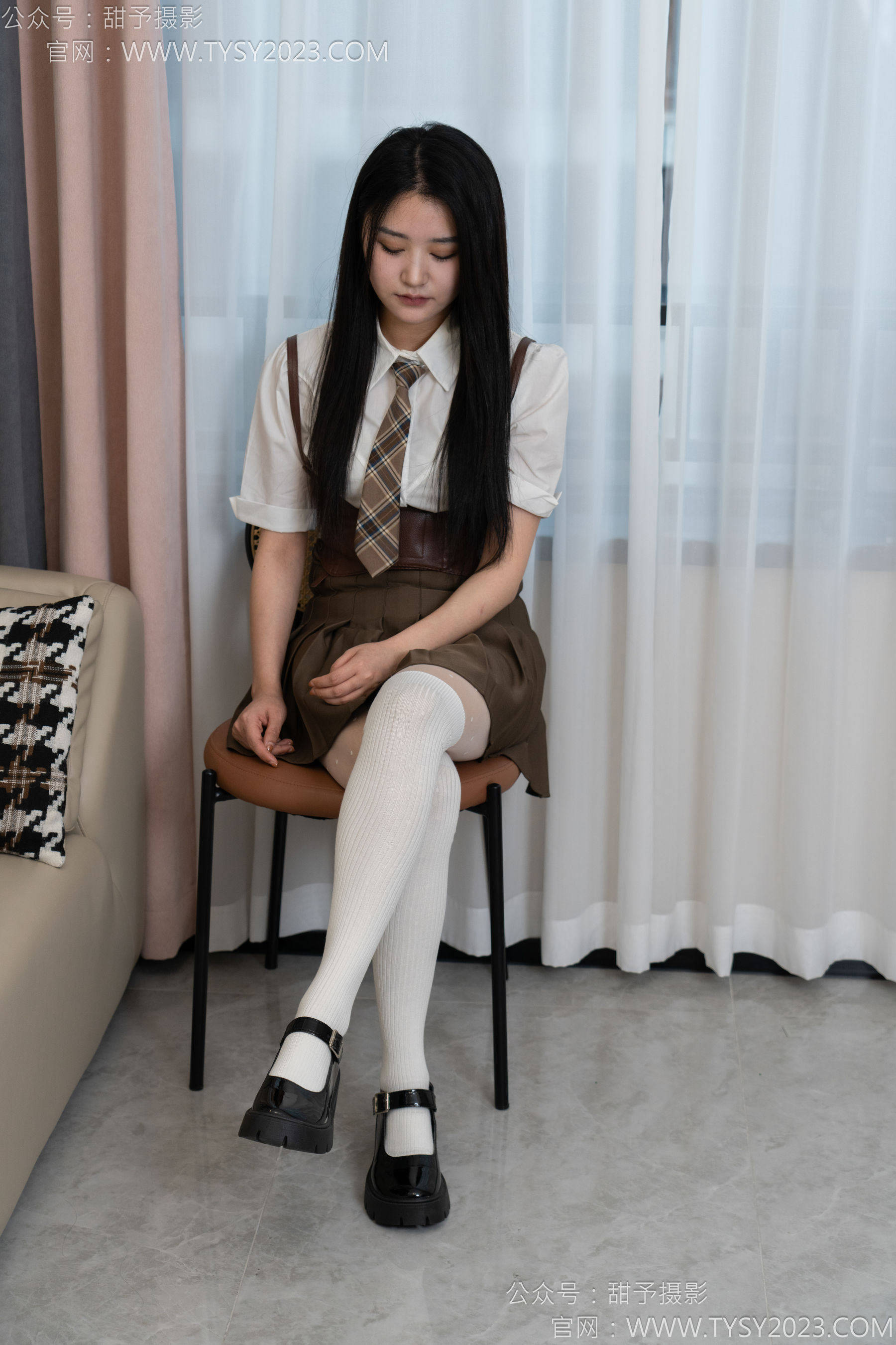 甜予摄影 No.150 澜澜 - 皮鞋、大腿袜、小腿袜、波点白丝袜/(162P)