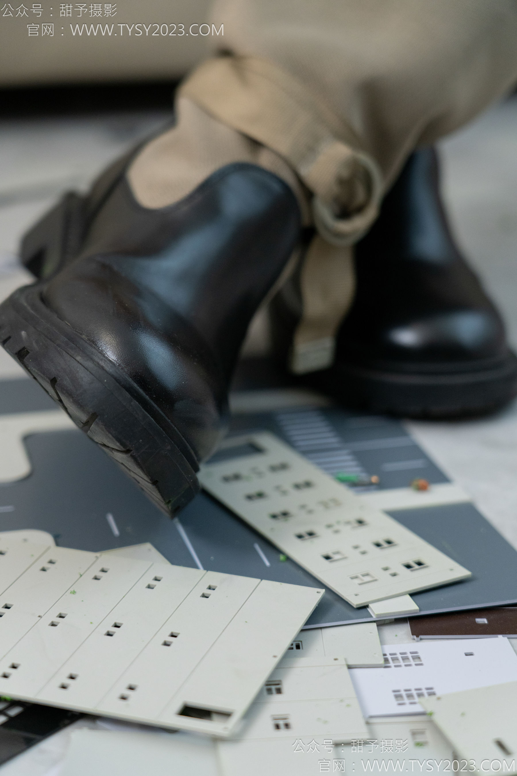 甜予摄影 No.148 咖啡豆 - 靴子、白棉袜、裸足/(169P)