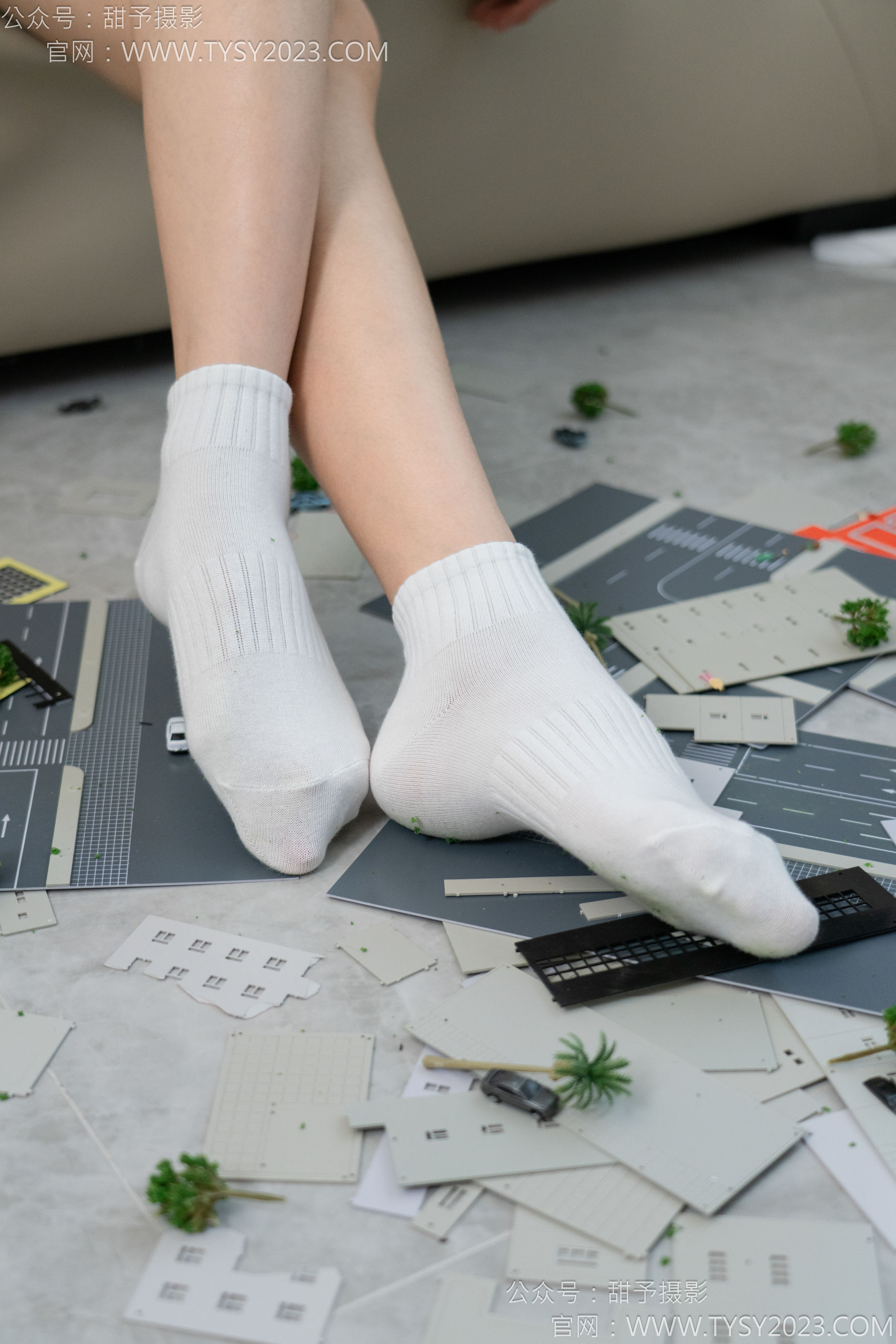 甜予摄影 No.148 咖啡豆 - 靴子、白棉袜、裸足/(169P)
