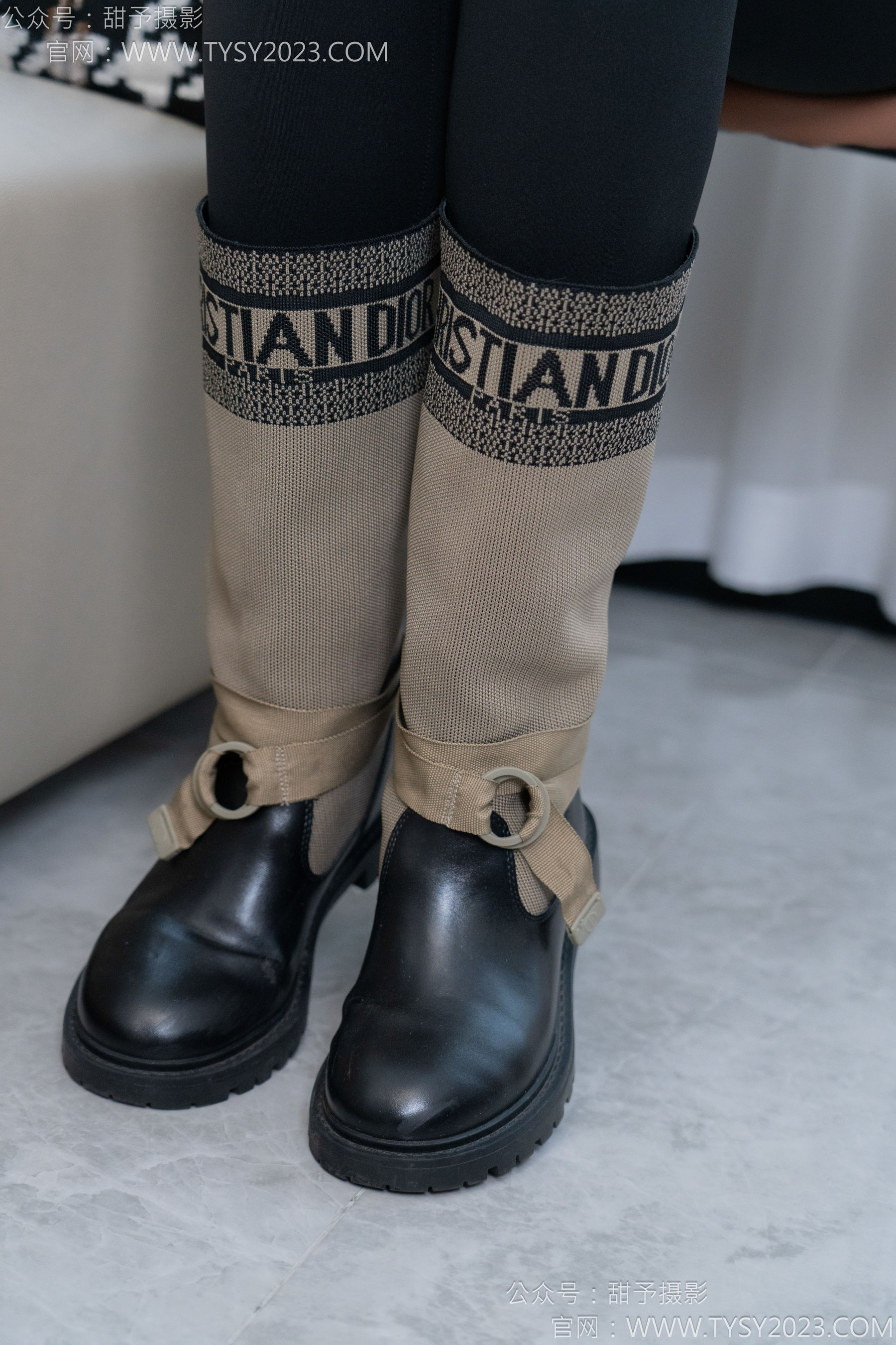 甜予摄影 No.155 咖啡豆 - 靴子、脏袜子、裸足/(132P)