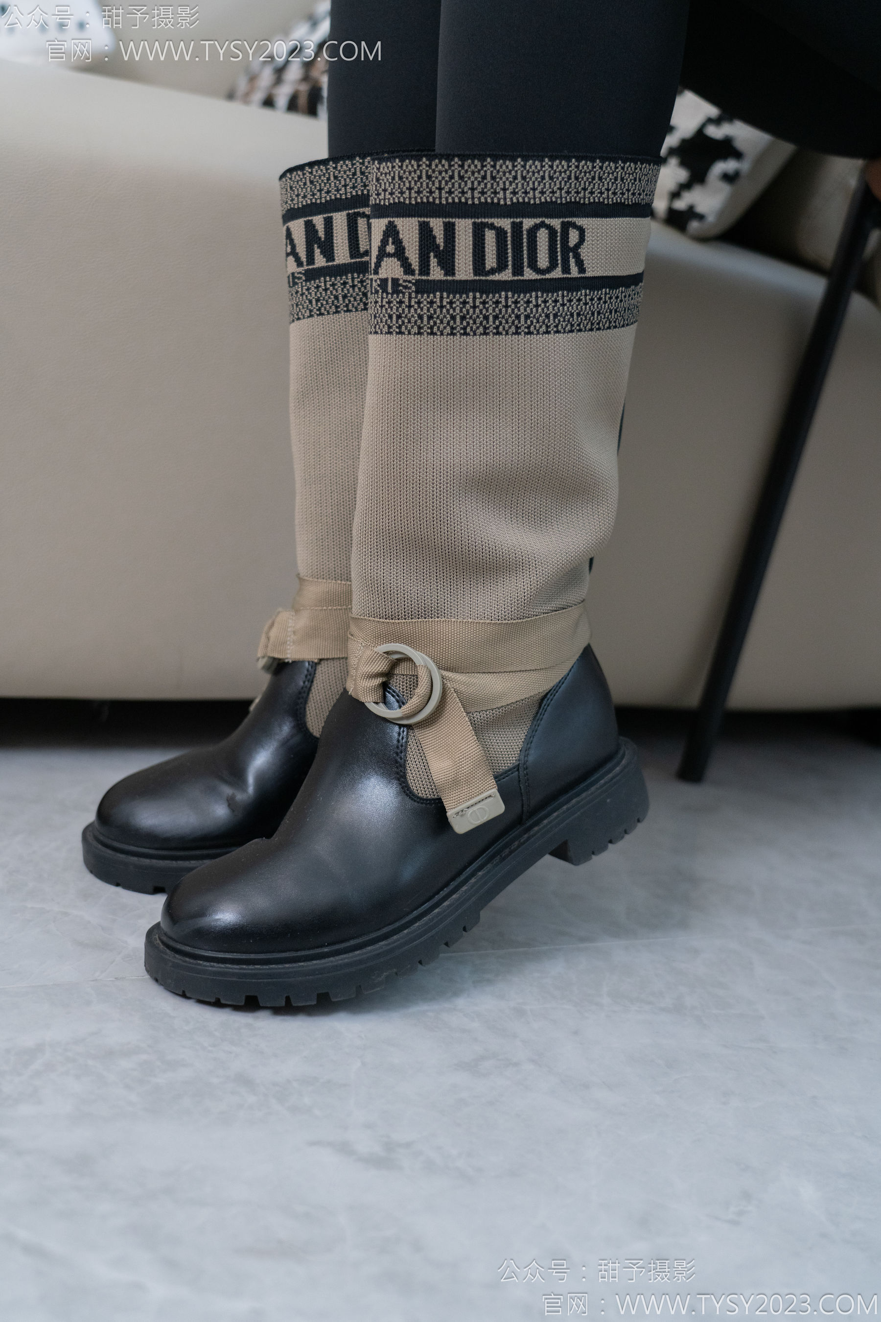 甜予摄影 No.155 咖啡豆 - 靴子、脏袜子、裸足/(132P)