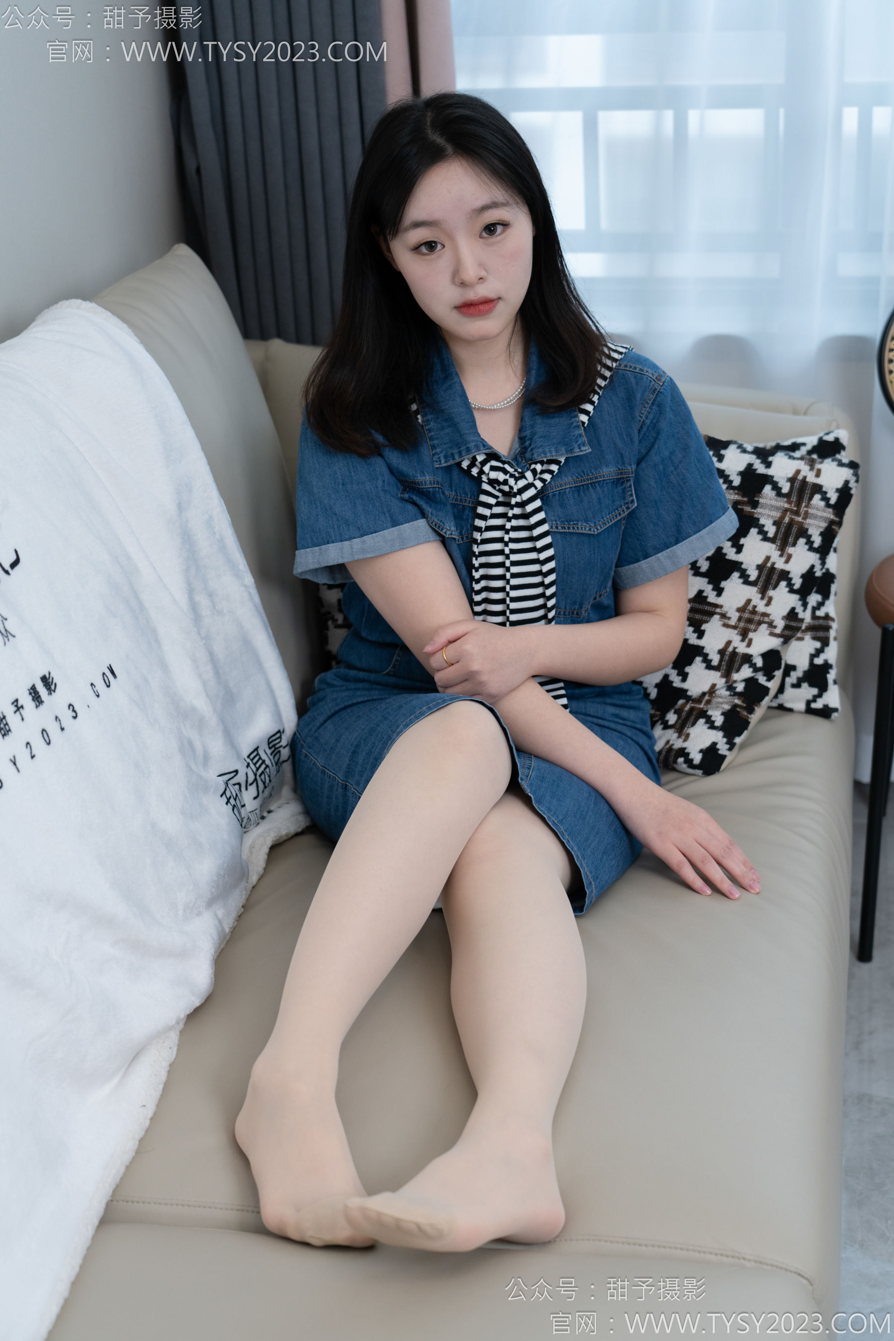 甜予摄影 No.151 小葵 - 板鞋、白棉袜、薄肉丝/(130P)