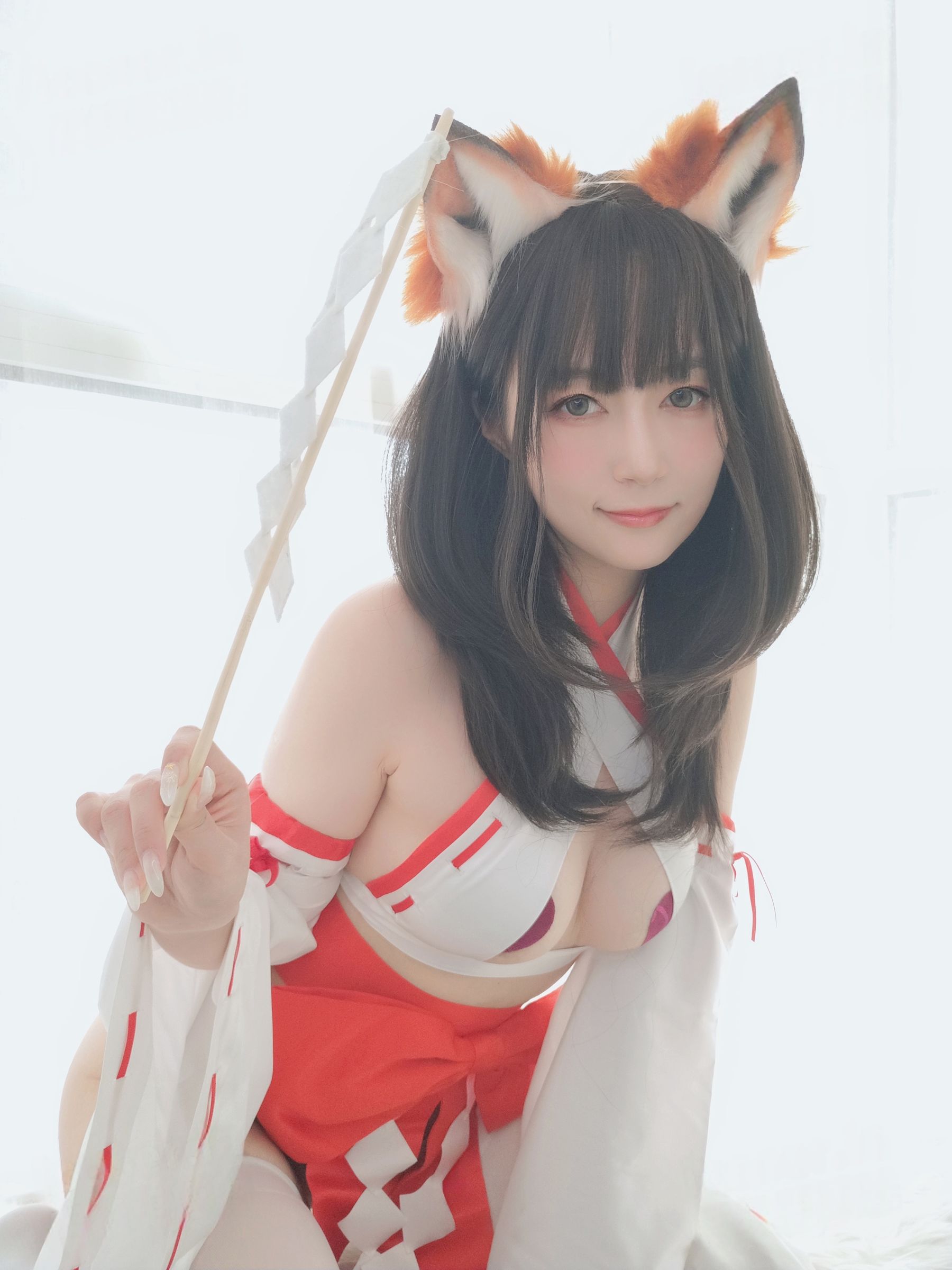 Coser小姐姐 白银 - 神社小狐狸/(93P)