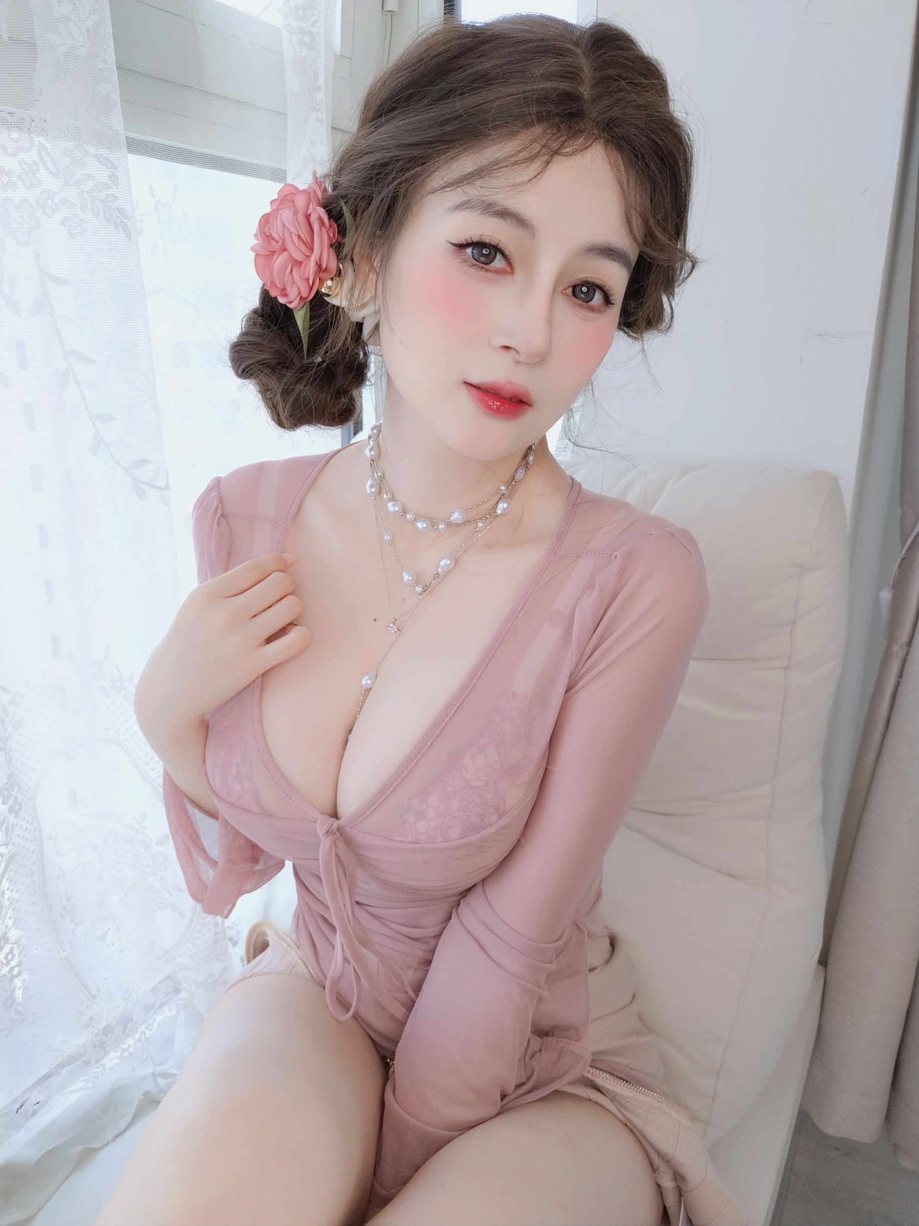 Coser小姐姐 白银 [fantia] 2024-11-24 ピンクの隣人/(59P)