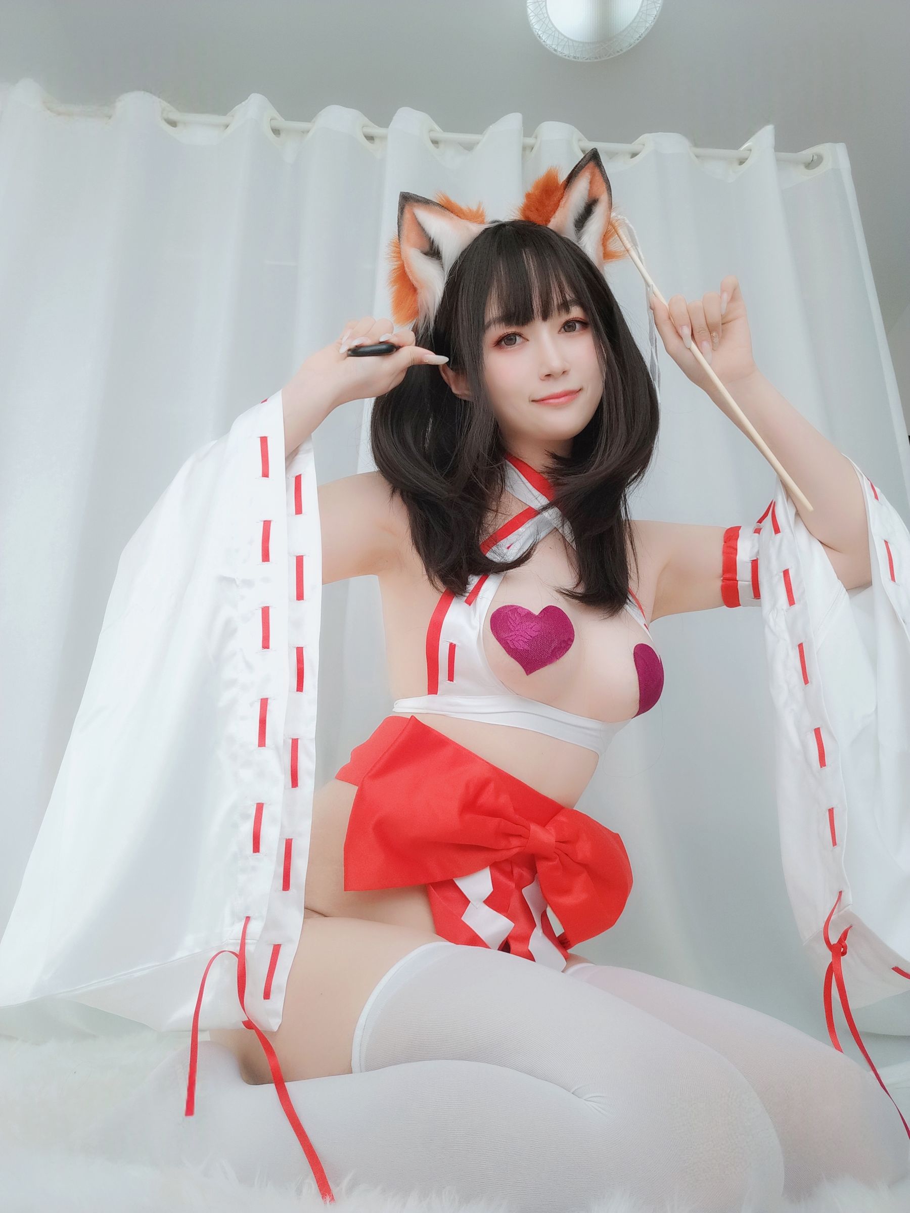 Coser小姐姐 白银 - 神社小狐狸/(93P)