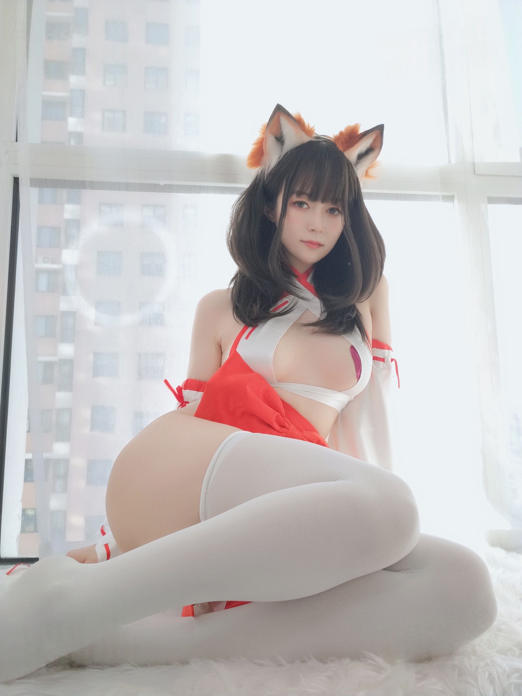 Coser小姐姐 白银 - 神社小狐狸/(93P)