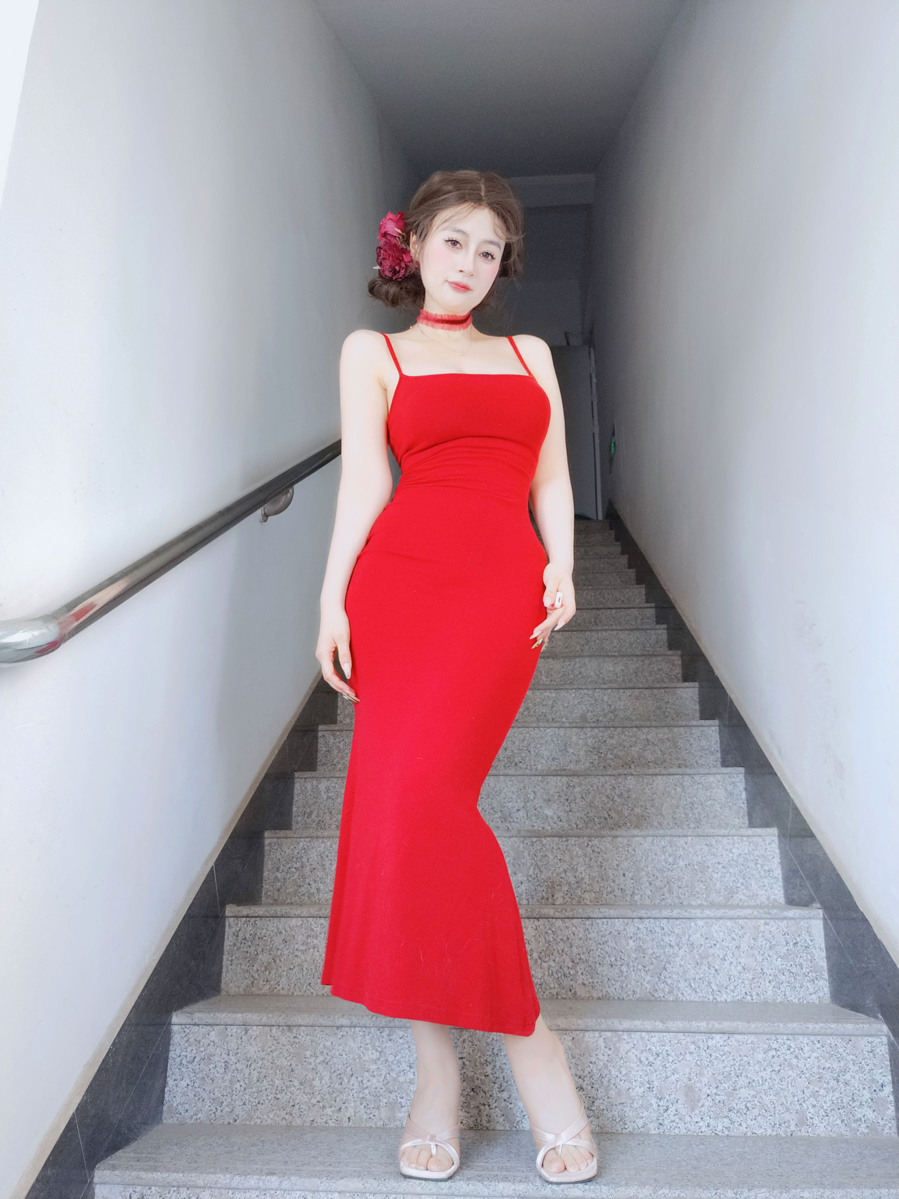 Coser小姐姐 白银 [fantia] 2024-09-01 赤いドレス/(46P)