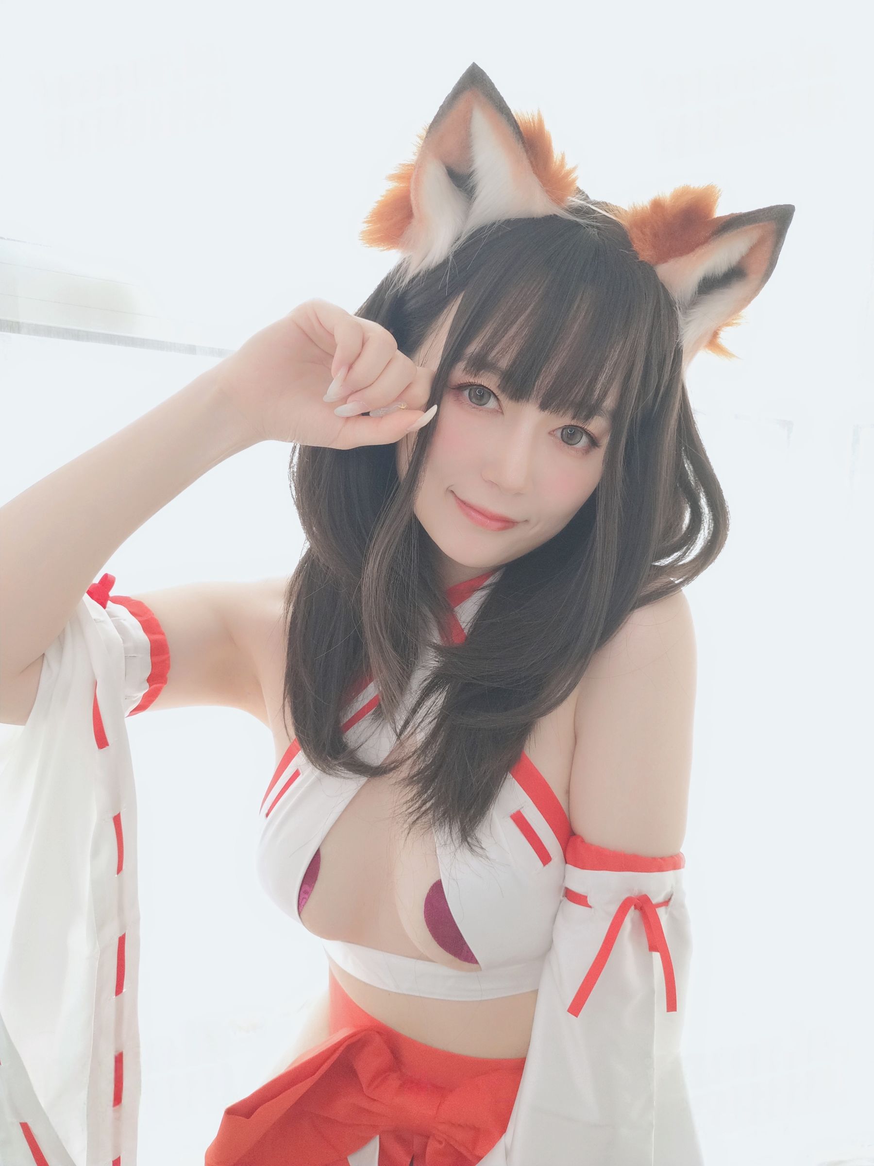 Coser小姐姐 白银 - 神社小狐狸/(93P)