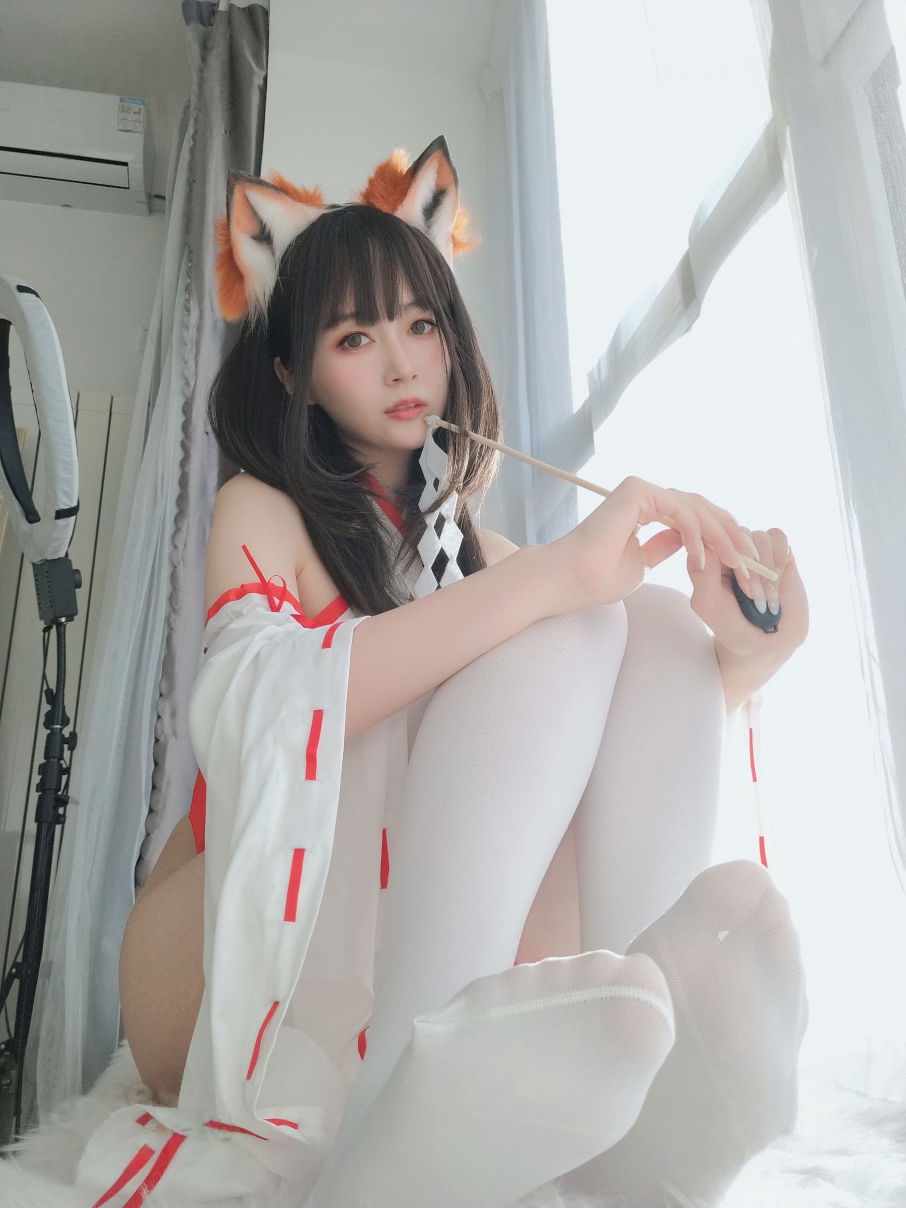 Coser小姐姐 白银 - 神社小狐狸/(93P)