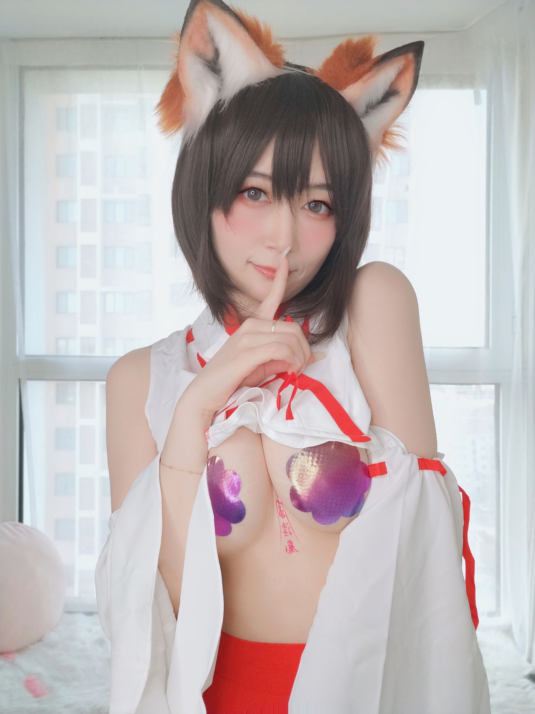 Coser小姐姐 白银 - 神社小狐狸/(93P)