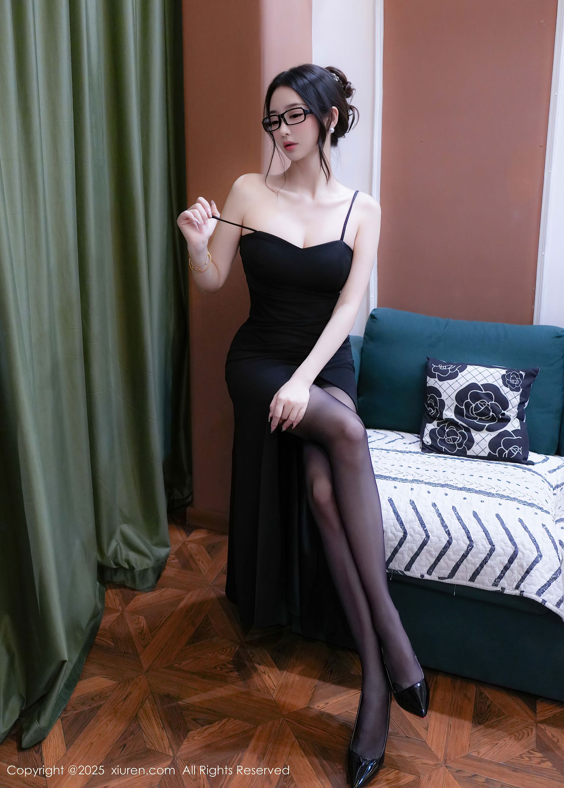 [秀人XiuRen] 2025.07.16 No.10552 星星baby/(76P)