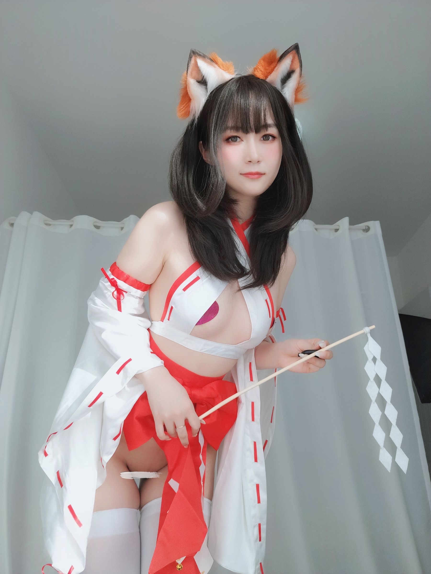 Coser小姐姐 白银 - 神社小狐狸/(93P)