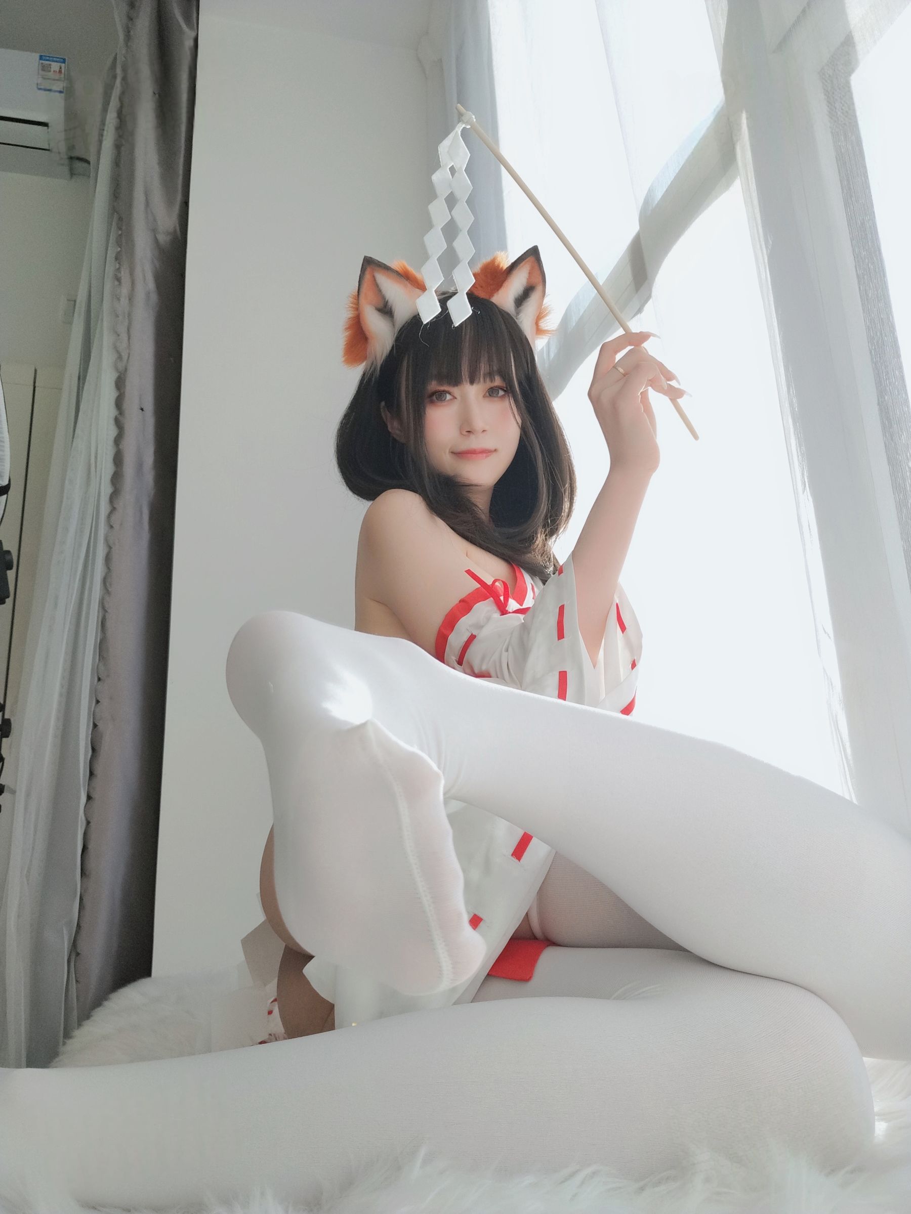 Coser小姐姐 白银 - 神社小狐狸/(93P)