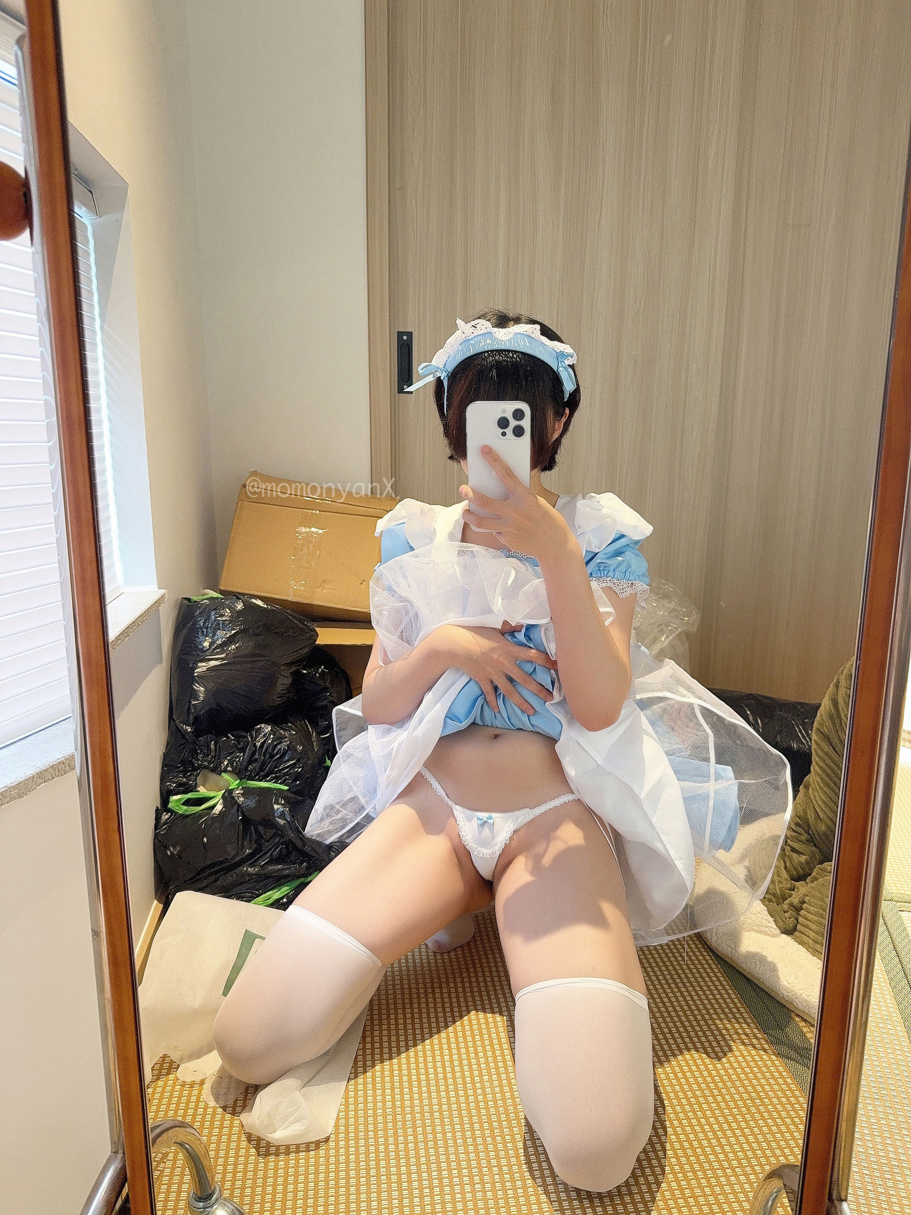 NAGISA魔物喵 [fantia] ゴミ屋敷掃除してるメイドさん/(65P)