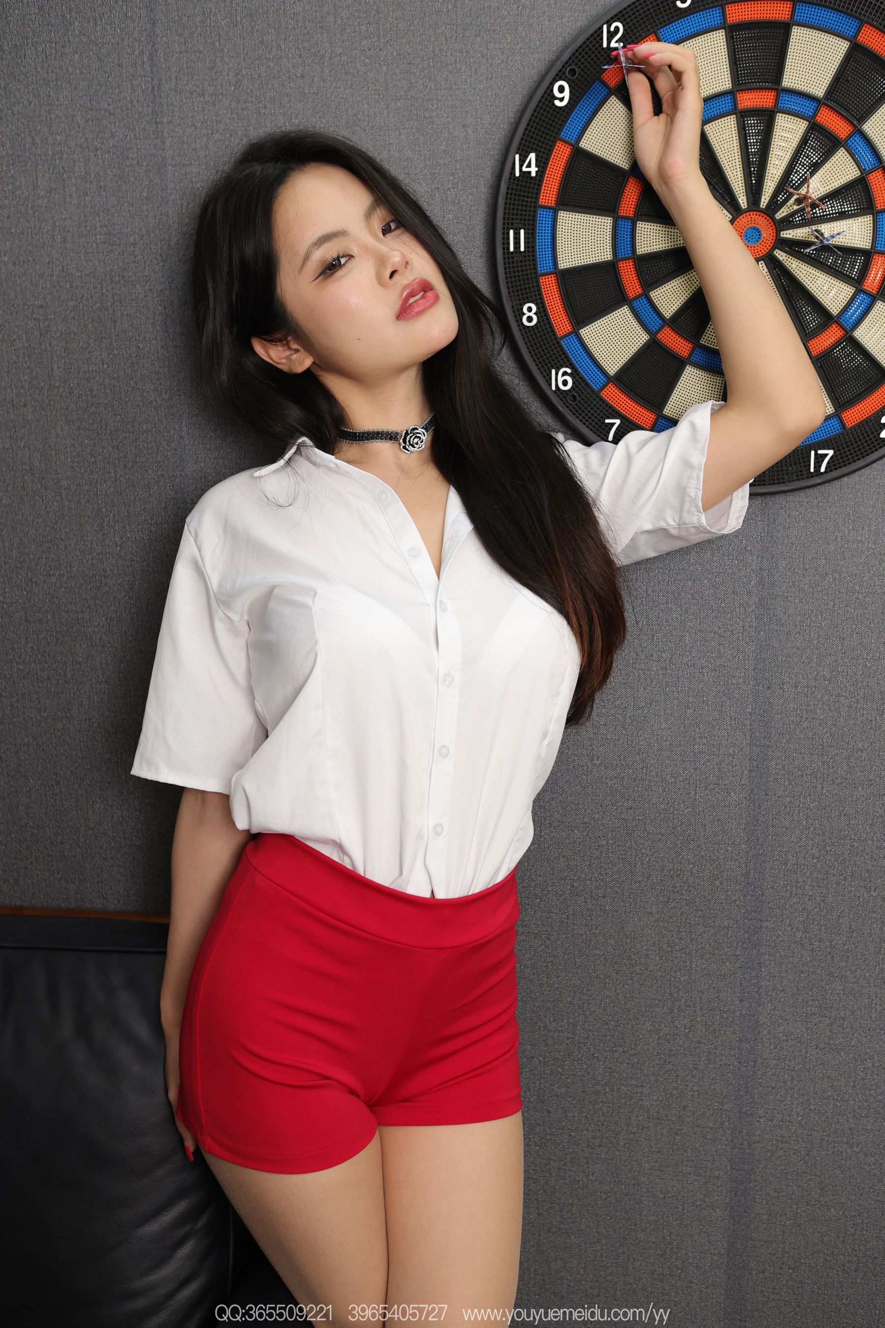 IESS异思趣向 - 模特： 兔兔 《性感红裤（上）》/(84P)