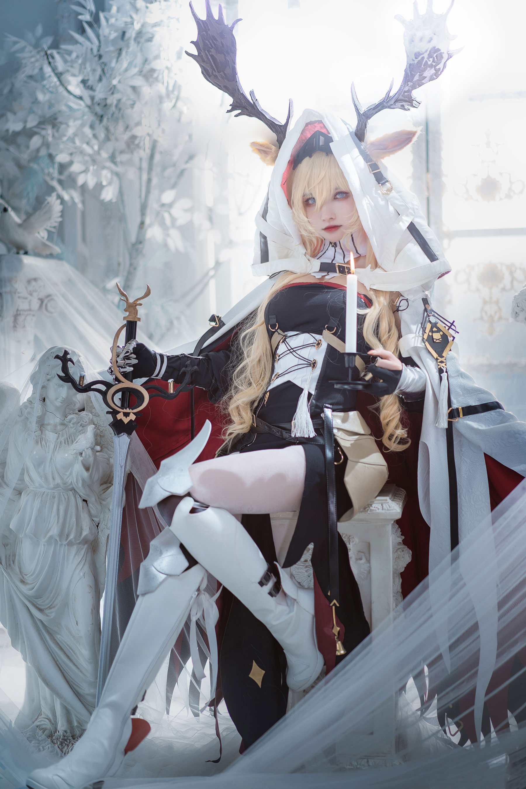 Cosplay美女 一千只猫薄禾 - 烛骑士 薇薇安娜/(12P)