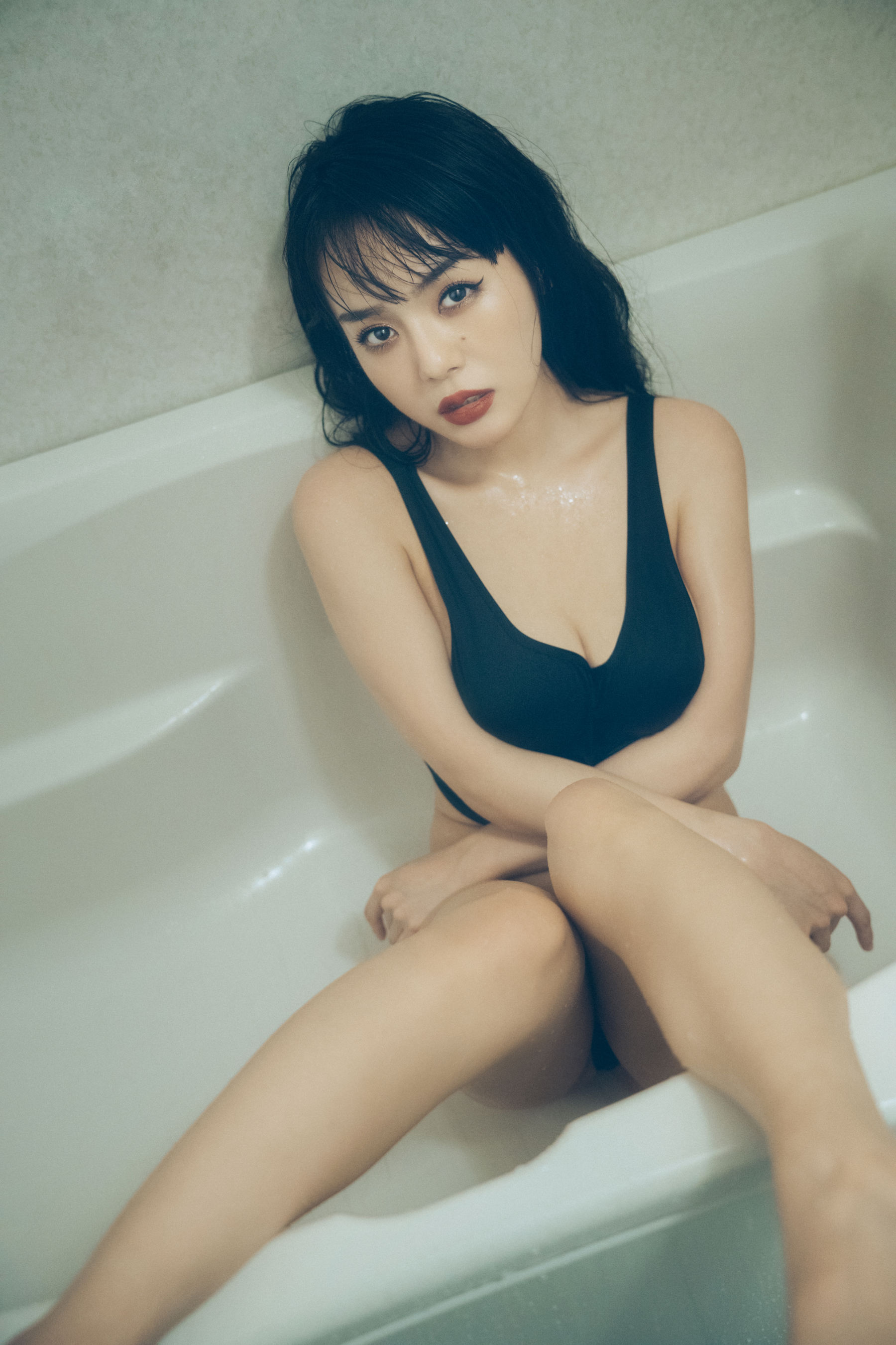 EIMI - Undergarments/(87P)