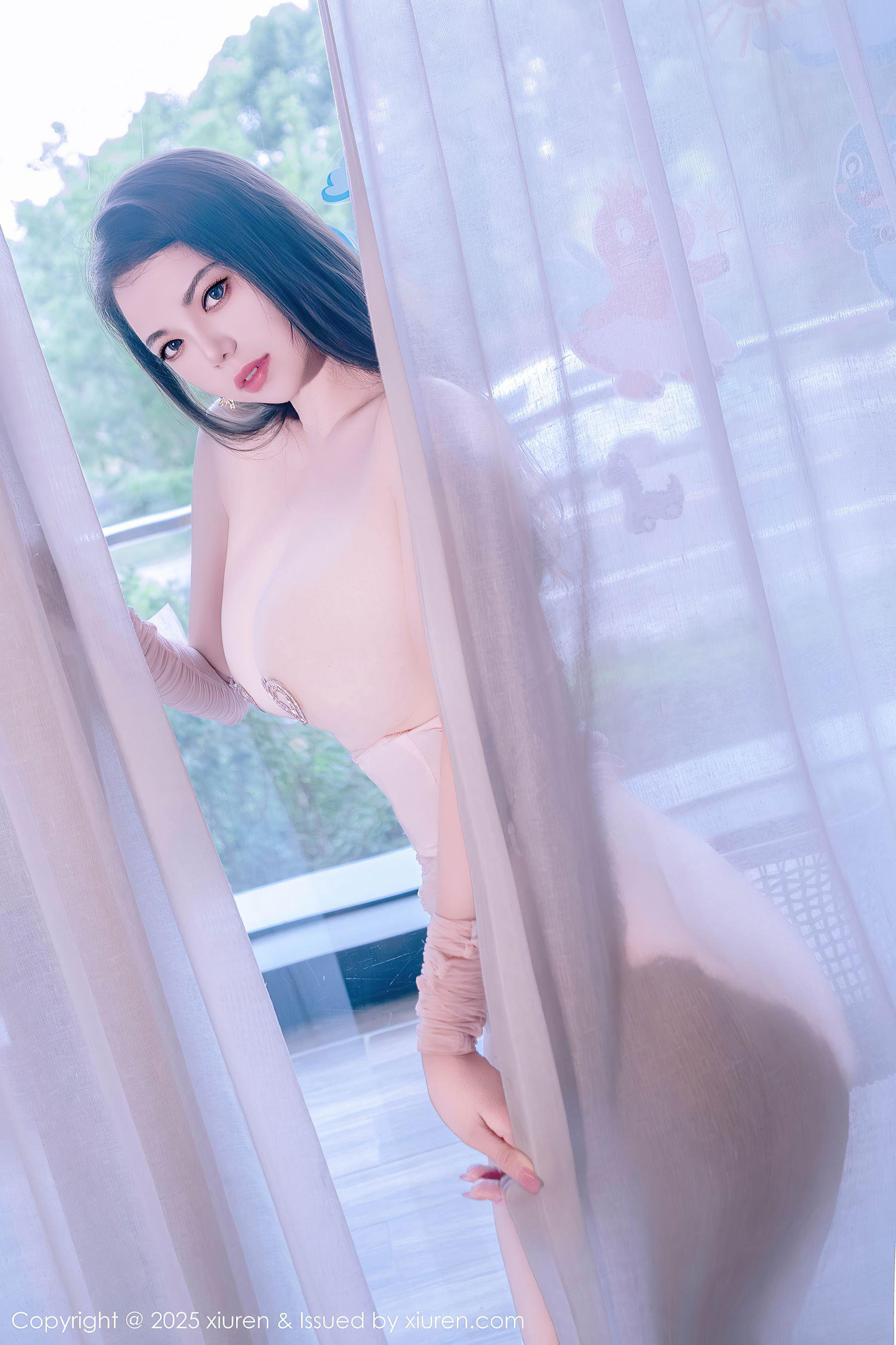 [秀人XiuRen] 2025.07.07 No.10516 大美妞儿/(74P)