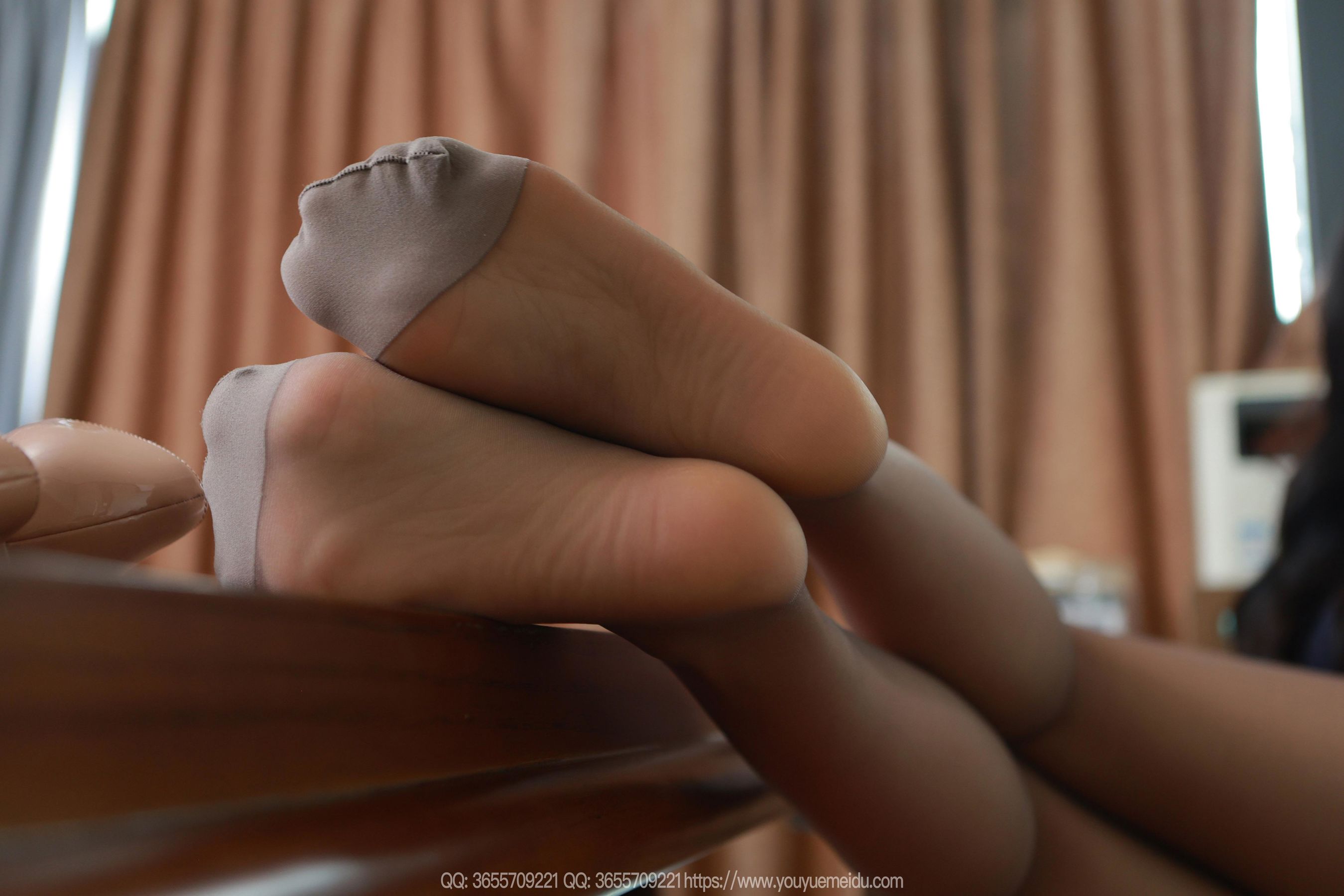 IESS异思趣向 - 模特： 兔兔 《老板在吗？（下）》/(83P)